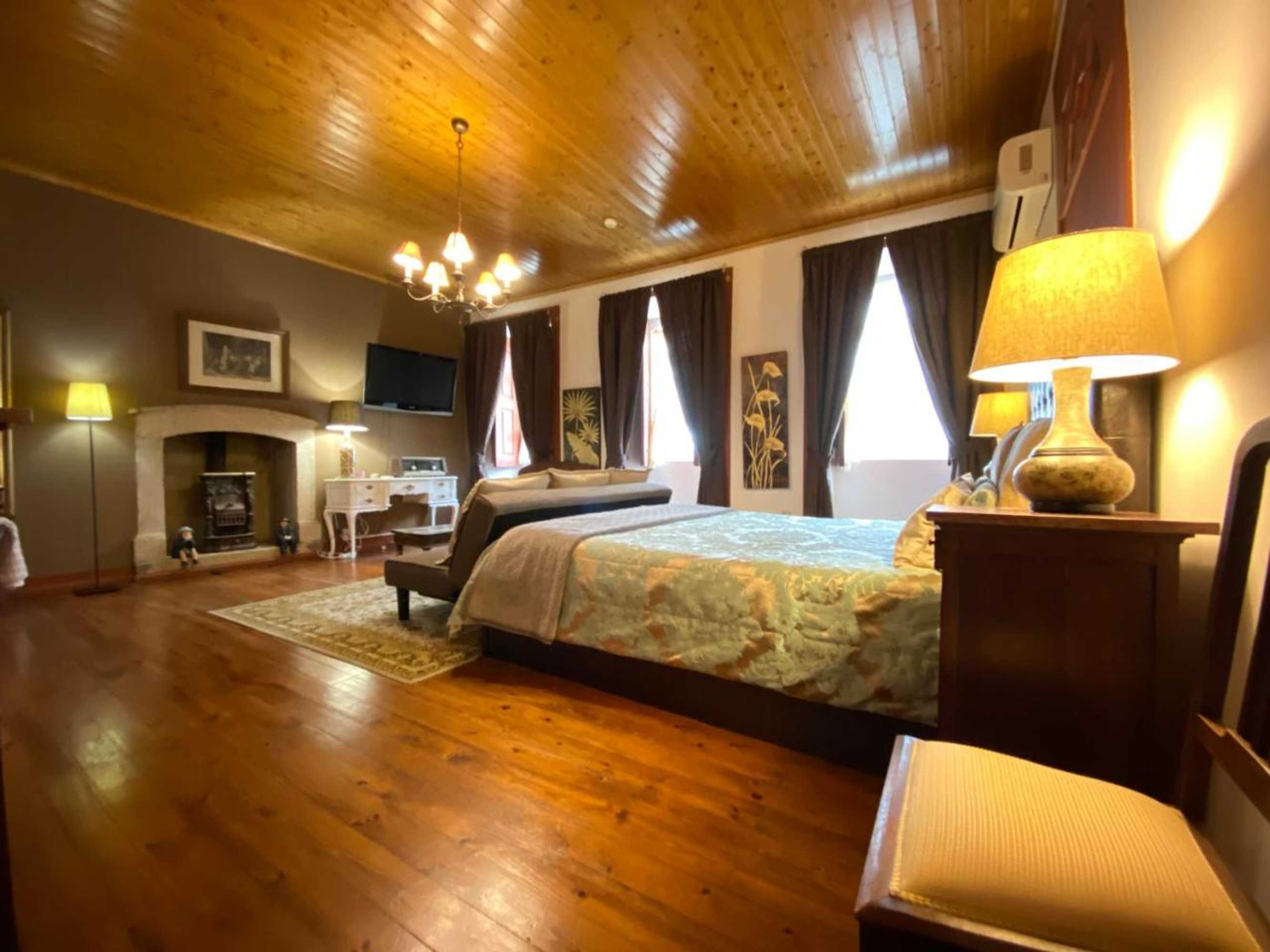 Gift card for Quinta da Casa Cimeira, Guest House, Wines & Food