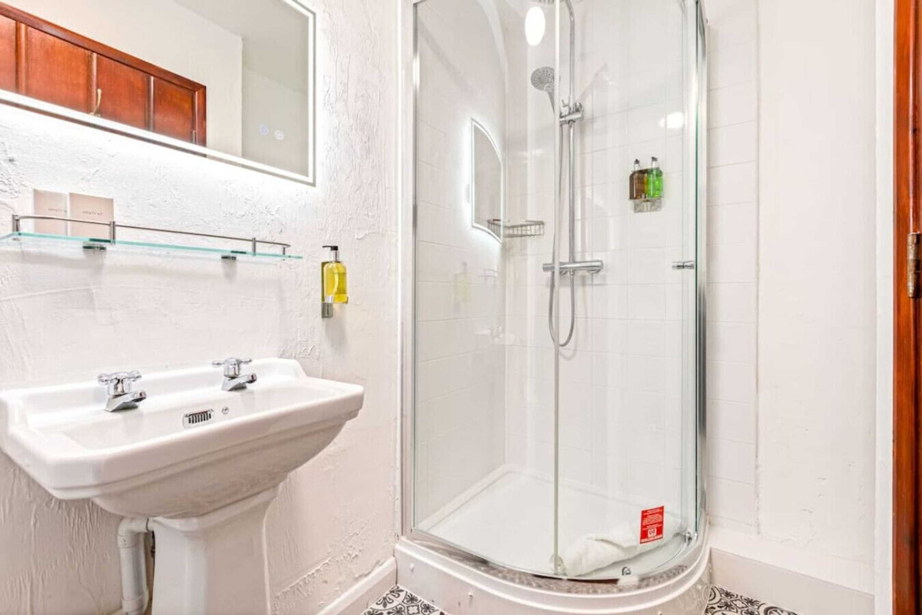 Gift card for The George Inn Hotel Rooms - Room 3