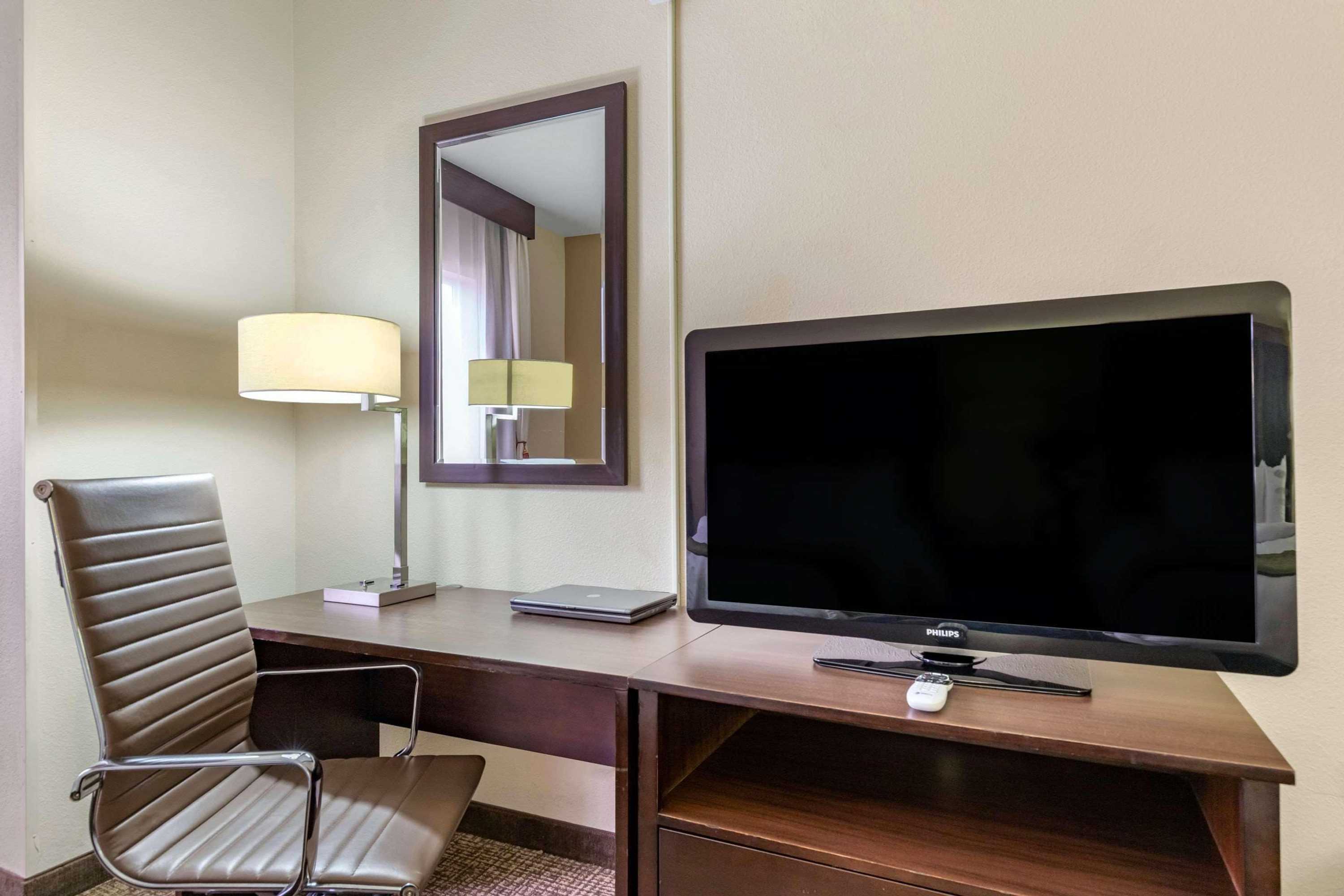 Gift card for Comfort Inn & Suites Lakeside Gift card for Comfort Inn & Suites Lakeside
