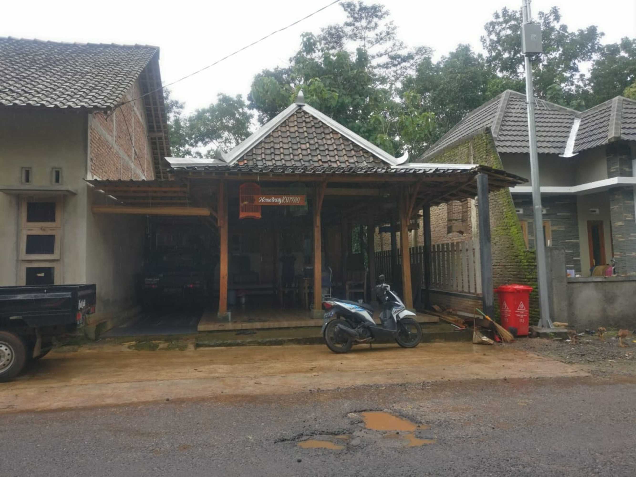 Gift card for Homestay Kurnia - Hostel Gift card for Homestay Kurnia - Hostel