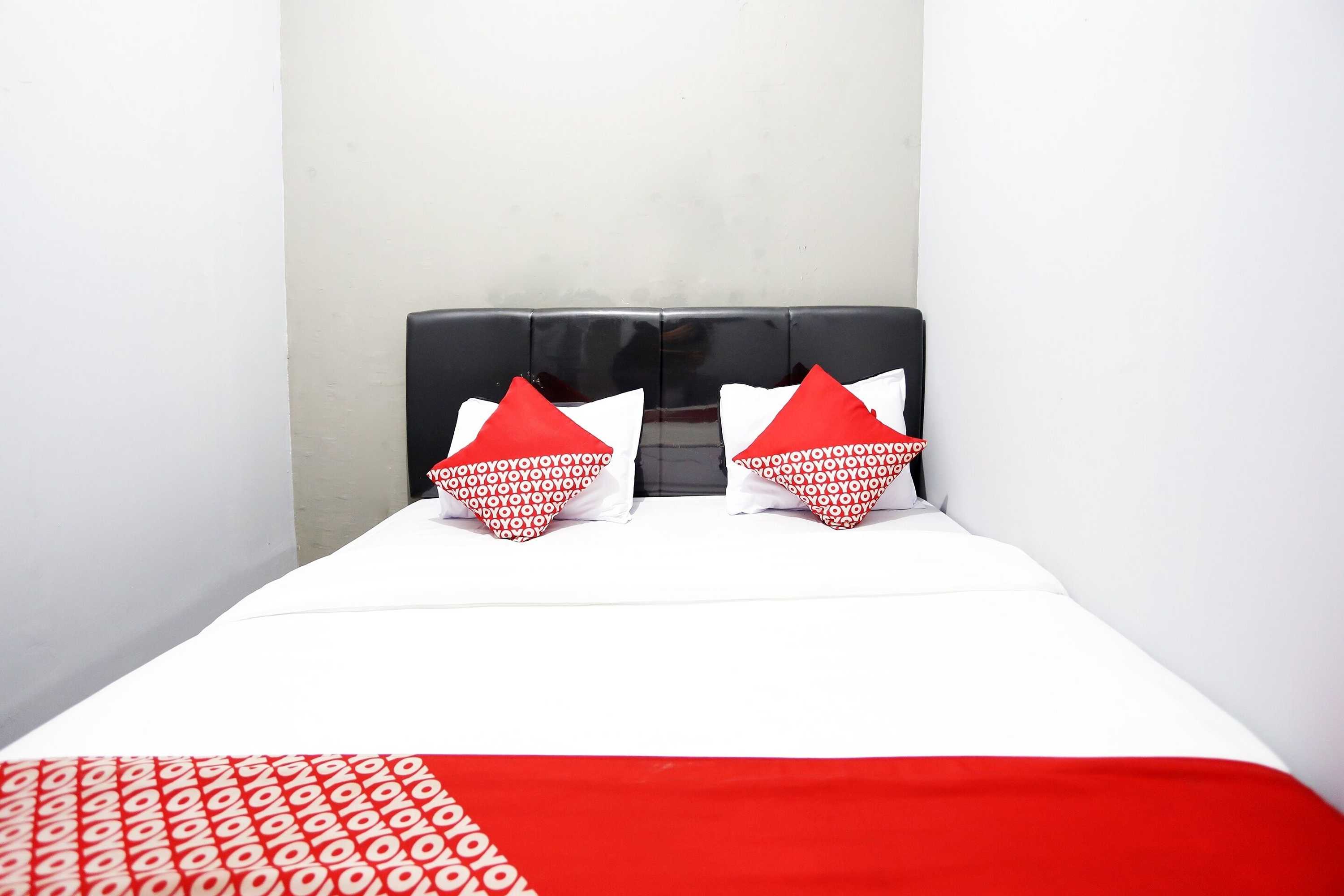 Gift card for Oyo 90848 J&b Rooms Bekasi Gift card for Oyo 90848 J&b Rooms Bekasi