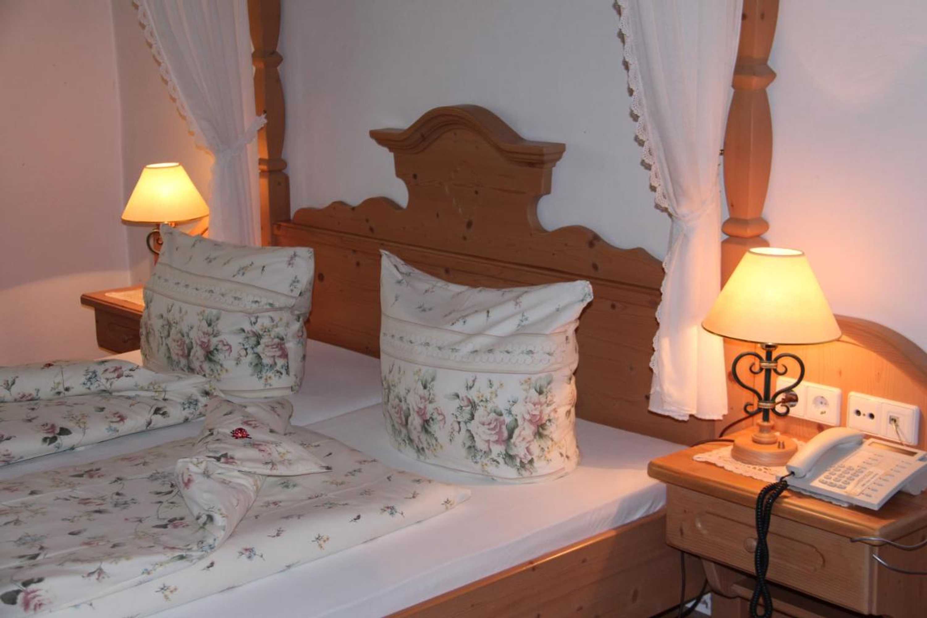 Gift card for Wasserstelz Historisches Genusshotel & Restaurant am Rhein