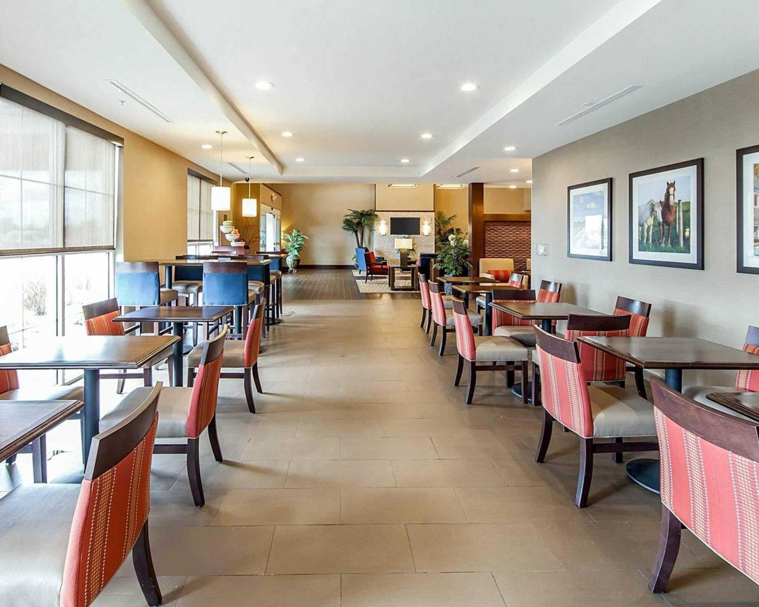 Gift card for Comfort Suites Marietta - Parkersburg Gift card for Comfort Suites Marietta - Parkersburg