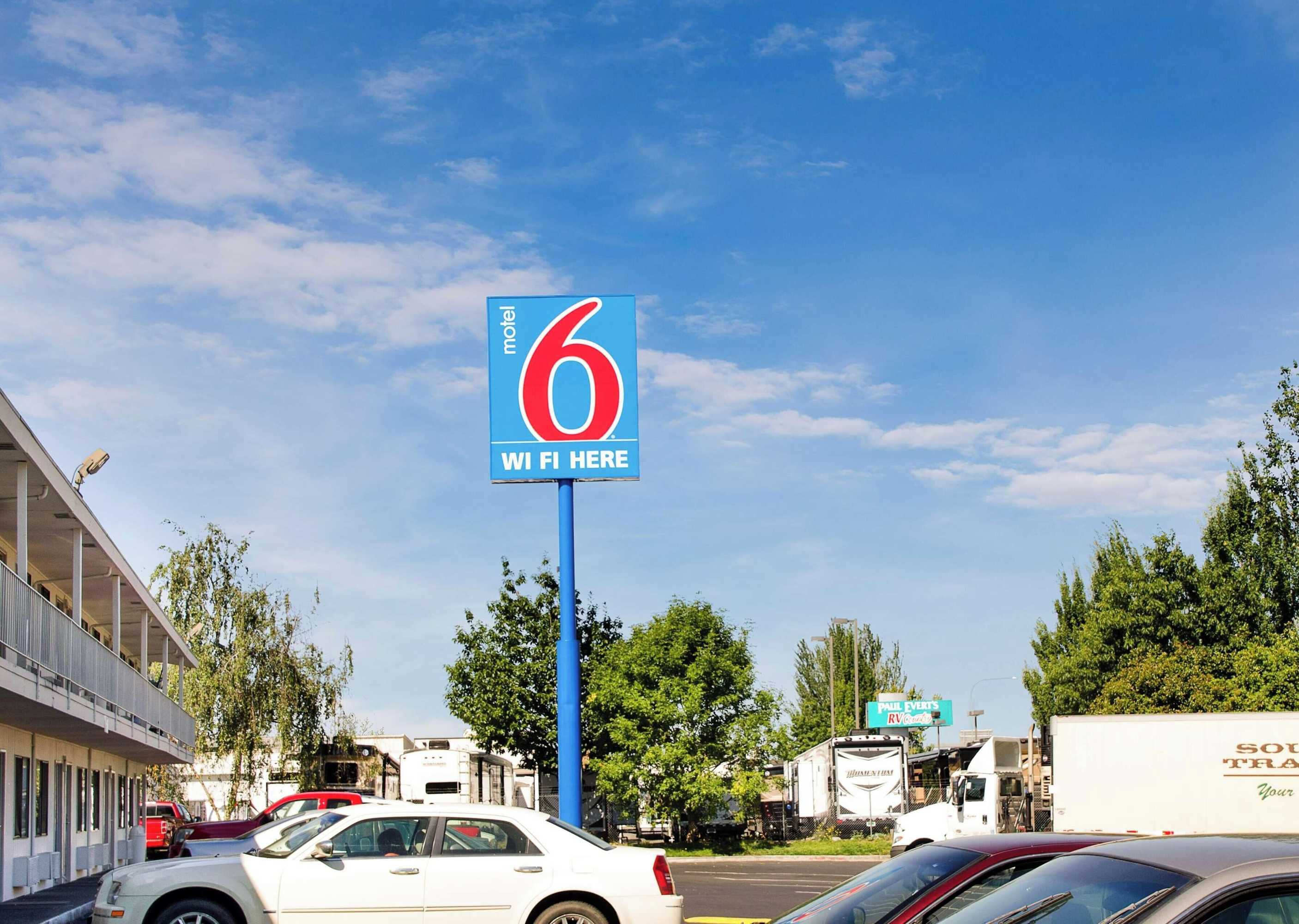 Gift card for Motel 6 Tacoma, WA - Fife