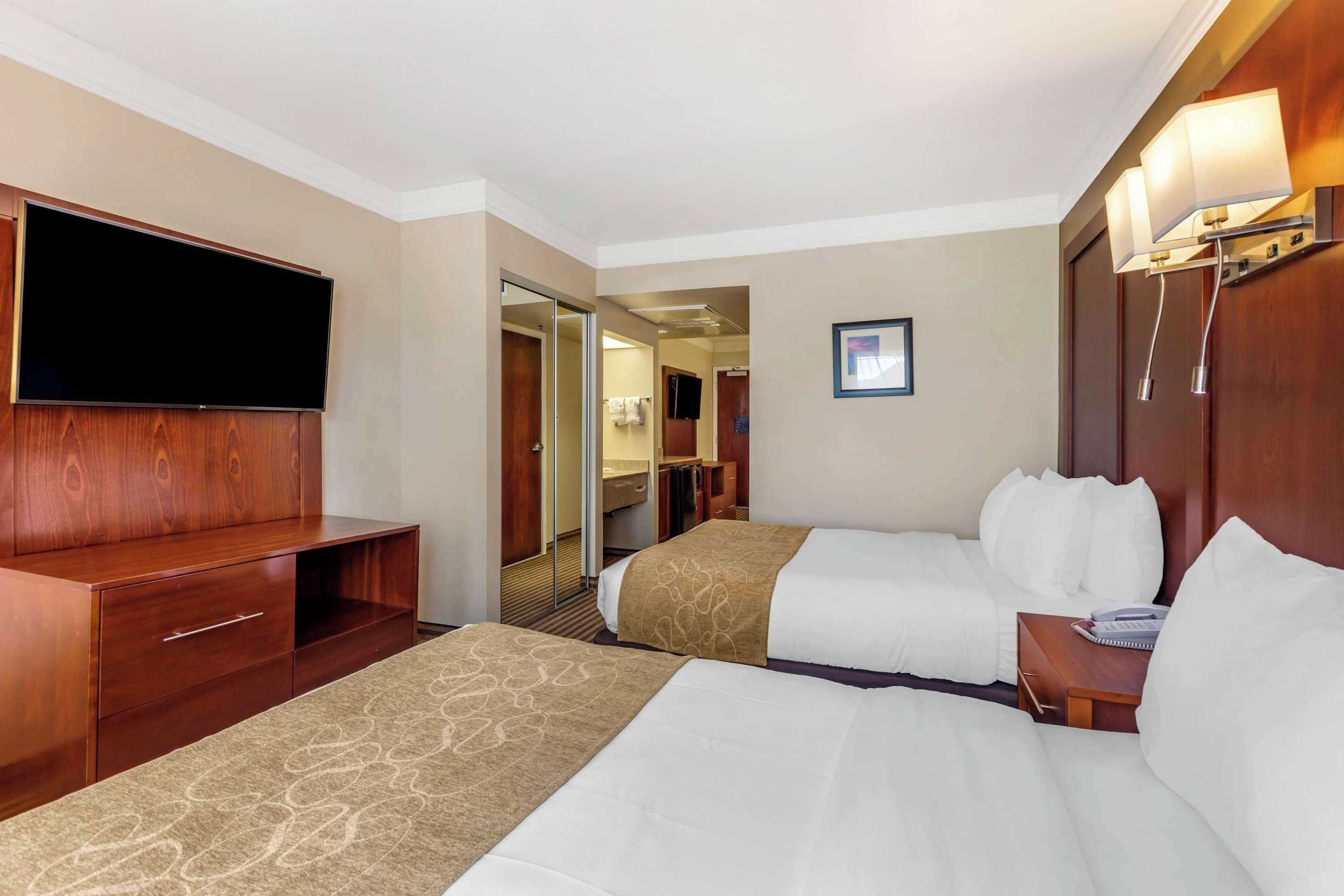Gift card for Comfort Suites Visalia - Convention Center Gift card for Comfort Suites Visalia - Convention Center