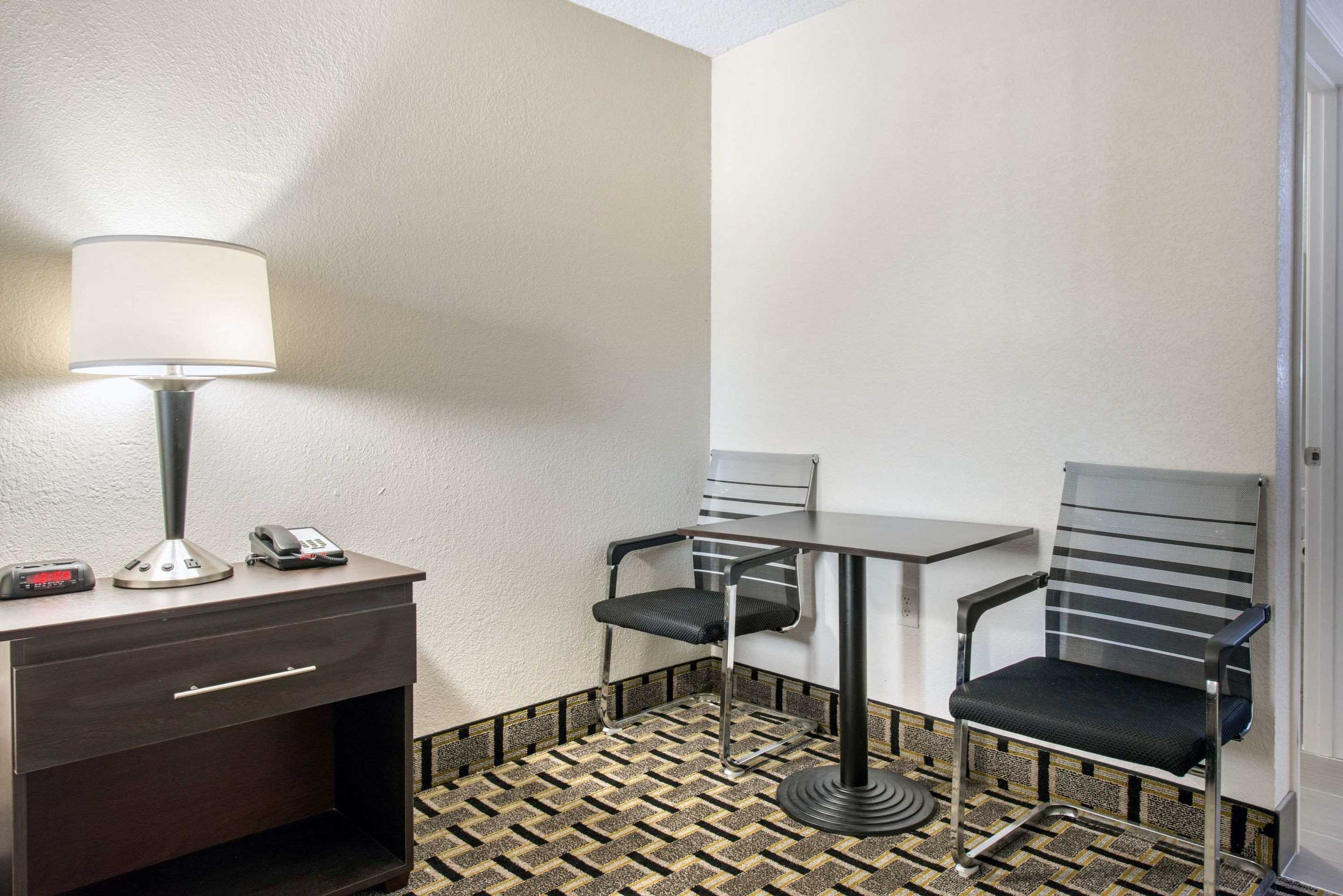 Gift card for Clarion Inn & Suites Kissimmee-Lake Buena Vista South Gift card for Clarion Inn & Suites Kissimmee-Lake Buena Vista South