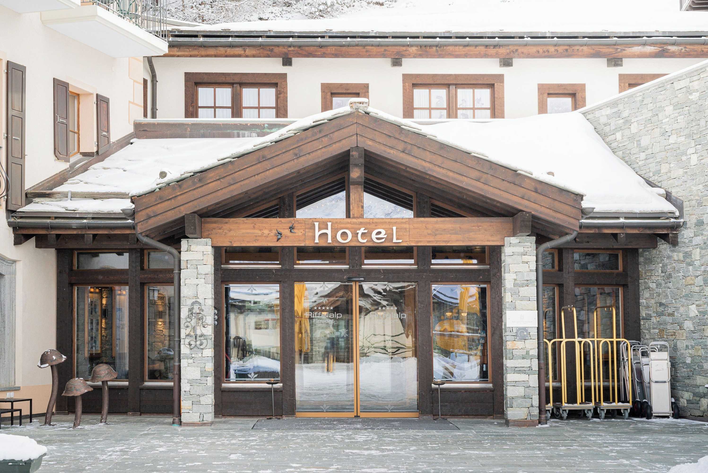 Gift card for Riffelalp Resort 2222m - Ski-In & Ski-Out Gift card for Riffelalp Resort 2222m - Ski-In & Ski-Out