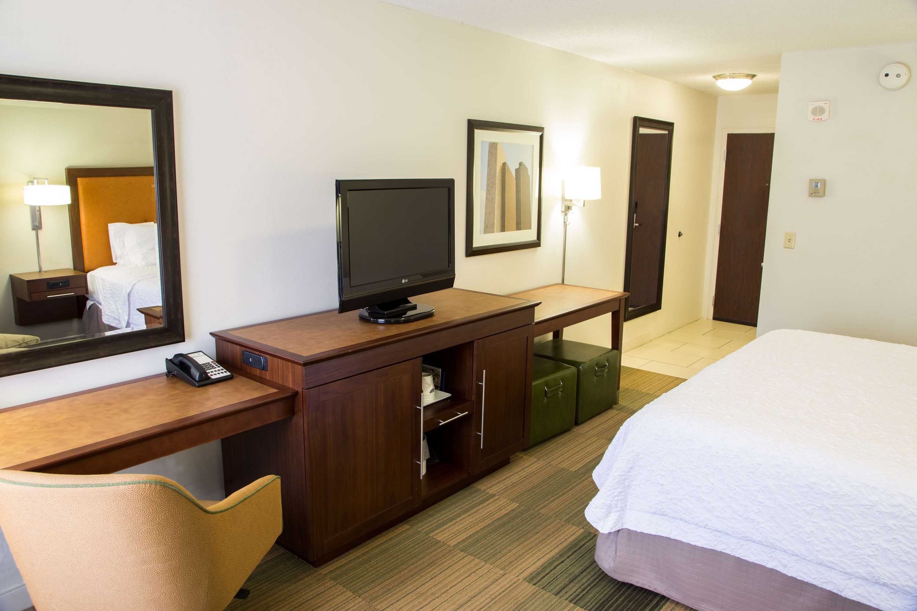 Gift card for Hampton Inn & Suites Albany-Downtown Gift card for Hampton Inn & Suites Albany-Downtown