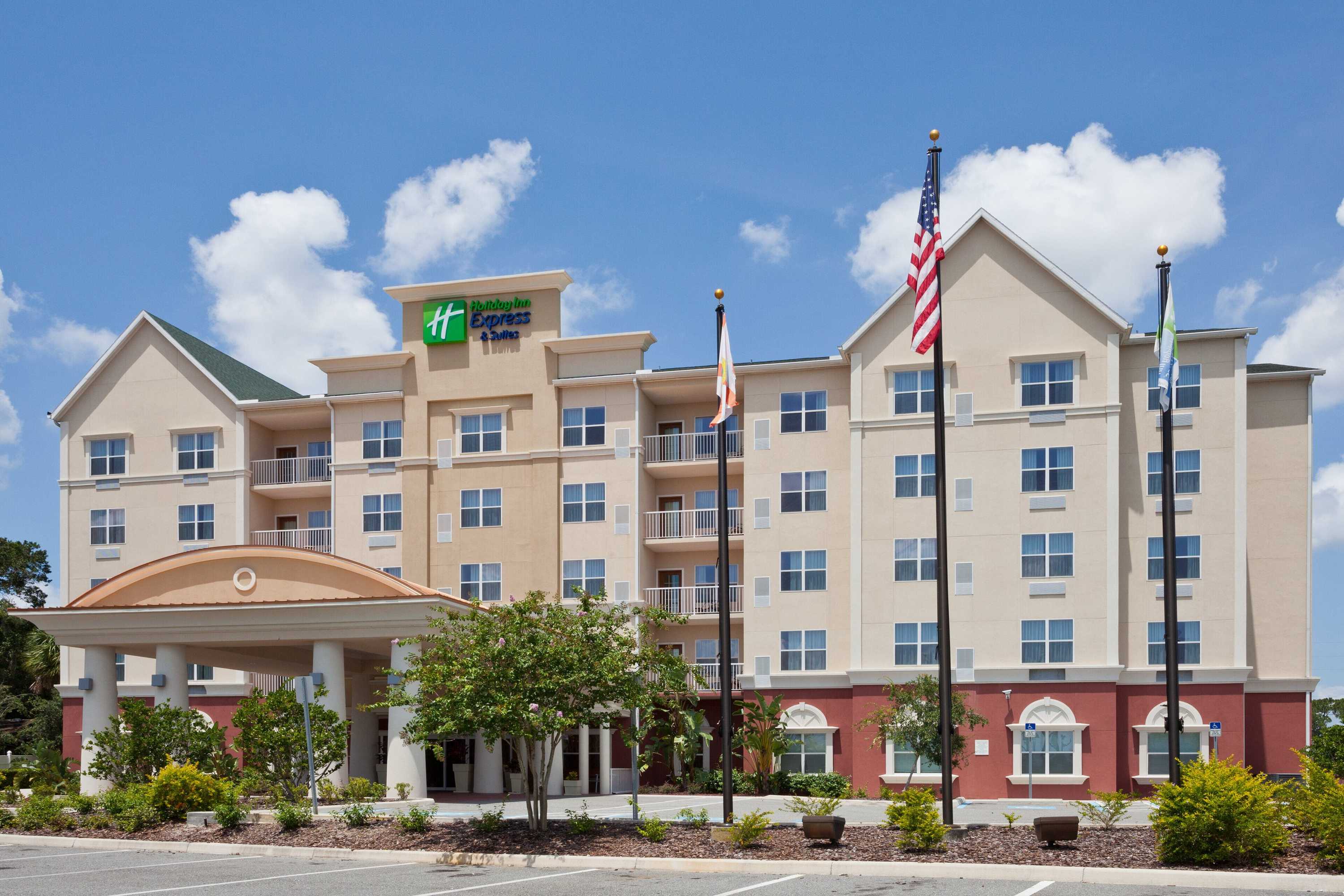 Gift card for Holiday Inn Express & Suites Lakeland North - I-4 by Ihg Gift card for Holiday Inn Express & Suites Lakeland North - I-4 by Ihg