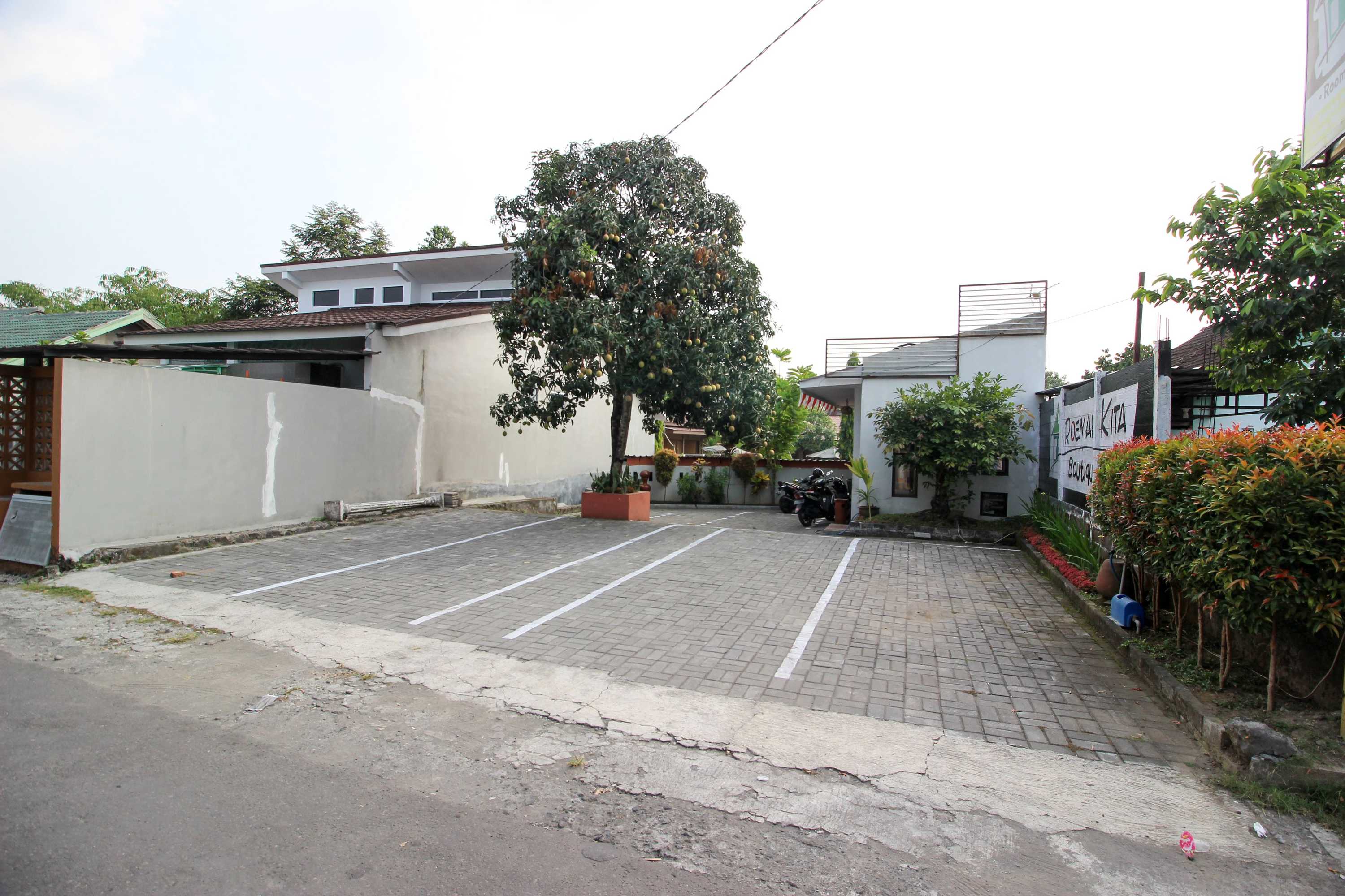 Gift card for Reddoorz Plus @ Jalan Damai 2 Gift card for Reddoorz Plus @ Jalan Damai 2