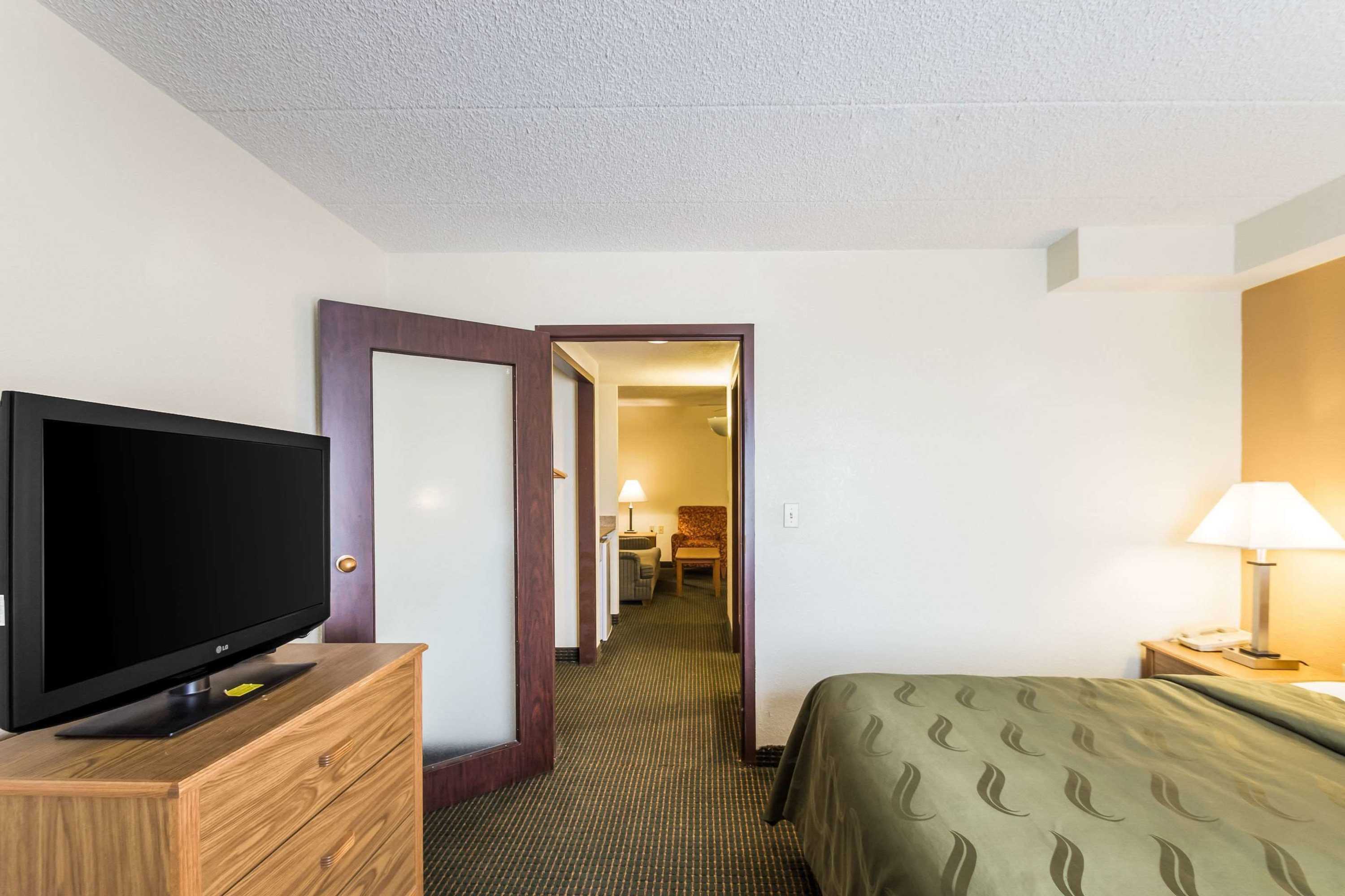 Gift card for Quality Suites Milwaukee Airport Gift card for Quality Suites Milwaukee Airport
