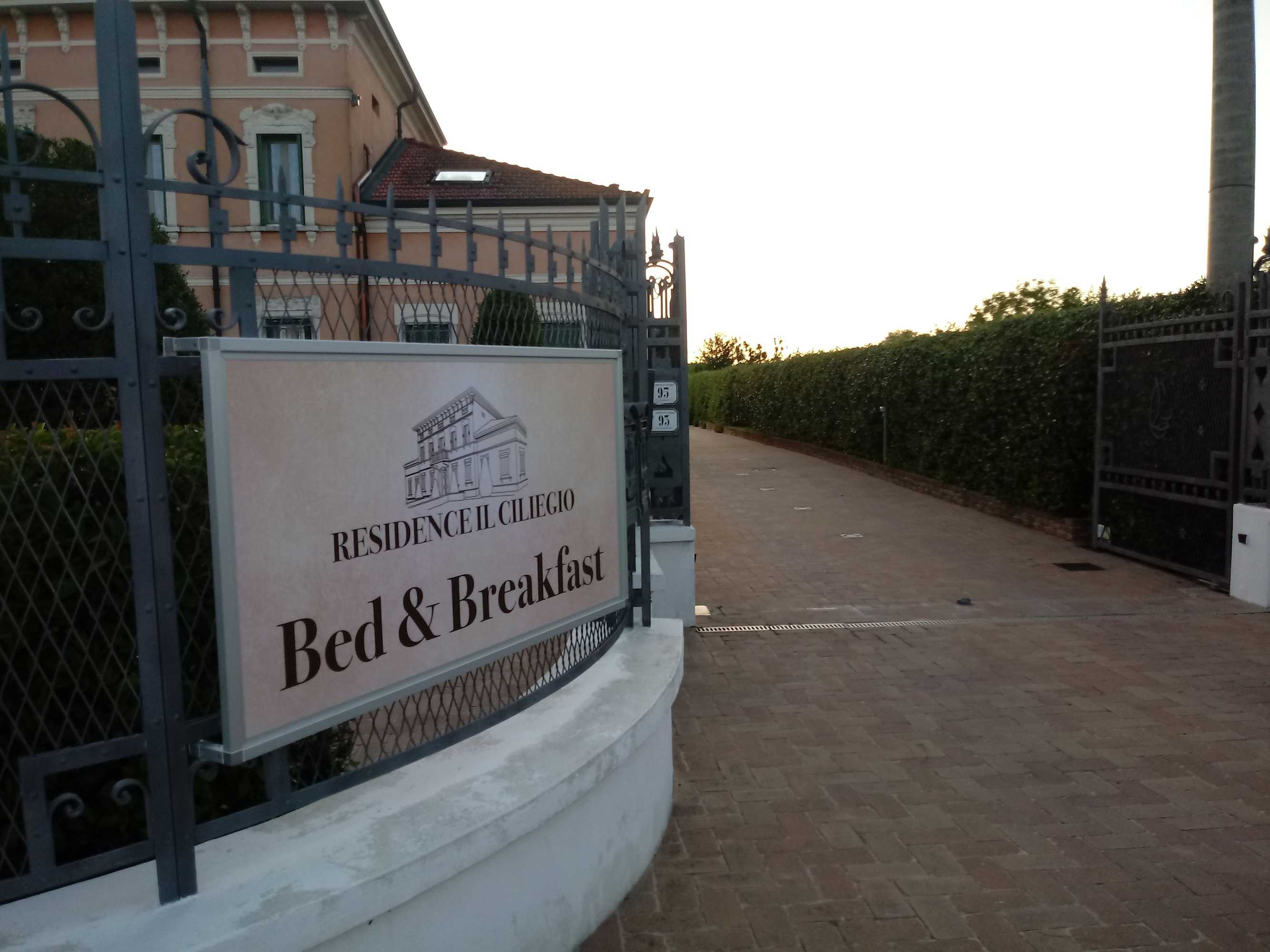 Gift card for B&b Residence il Ciliegio , Via Villa Superiore 93 Luzzara