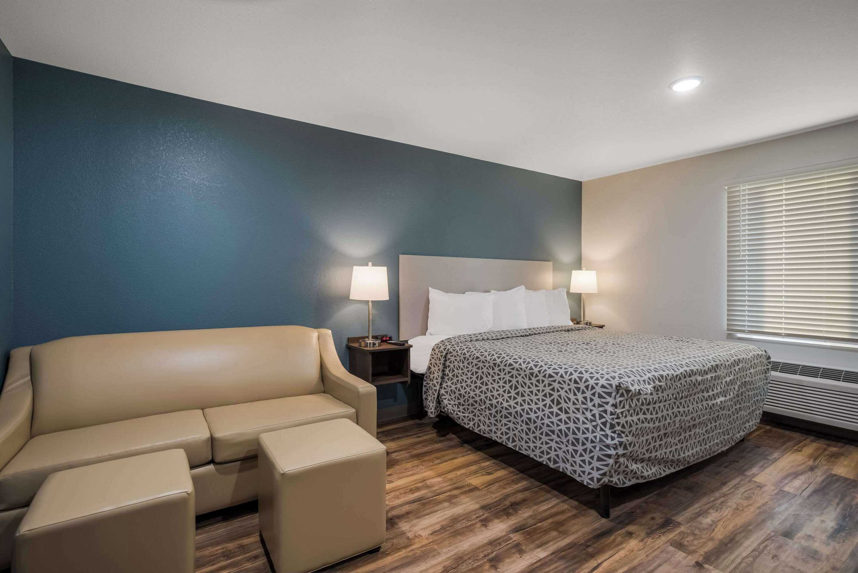 Gift card for Woodspring Suites Milwaukee - Menomonee Falls Gift card for Woodspring Suites Milwaukee - Menomonee Falls