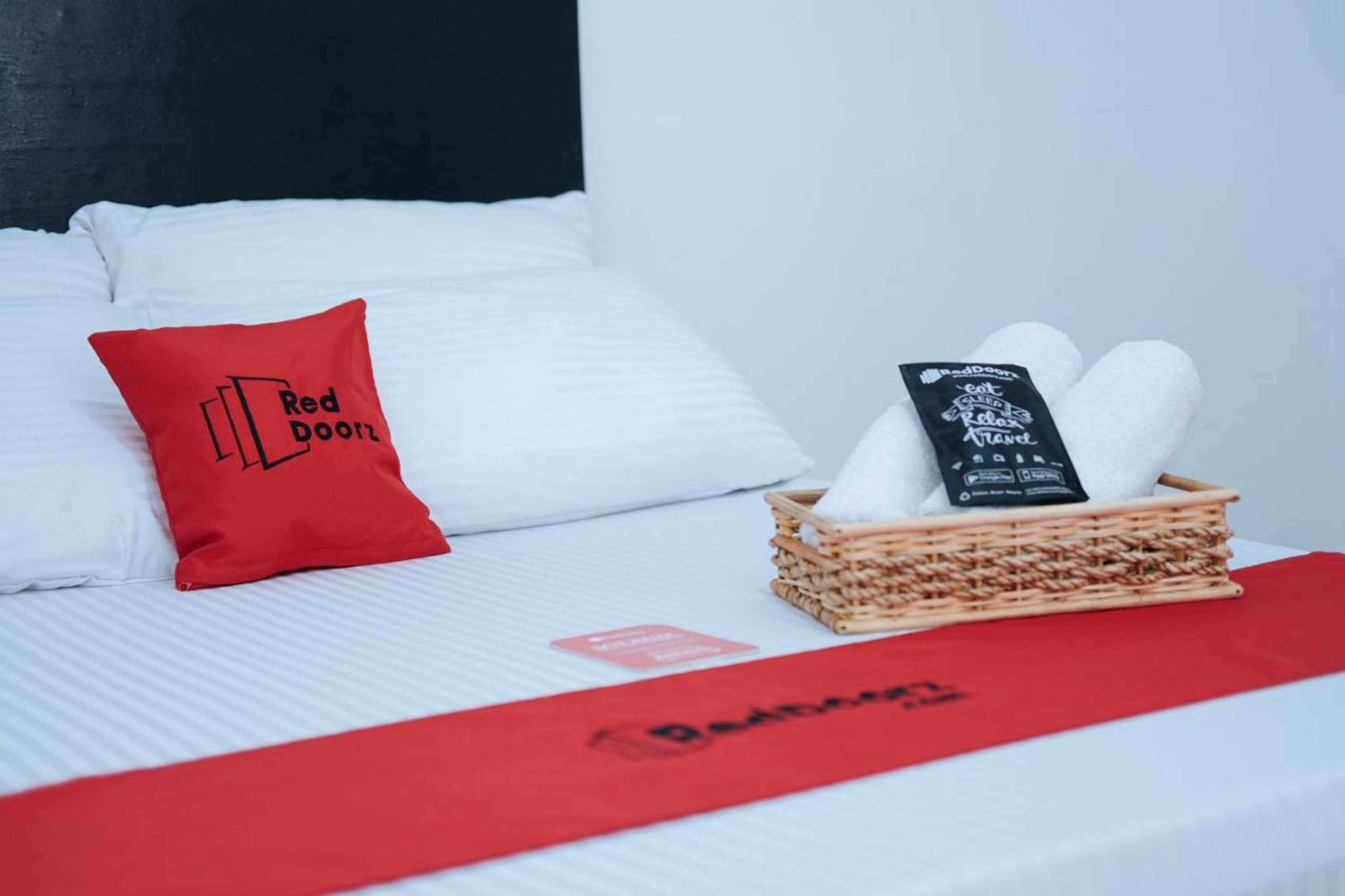 Gift card for Sinoben Apartments by Reddoorz