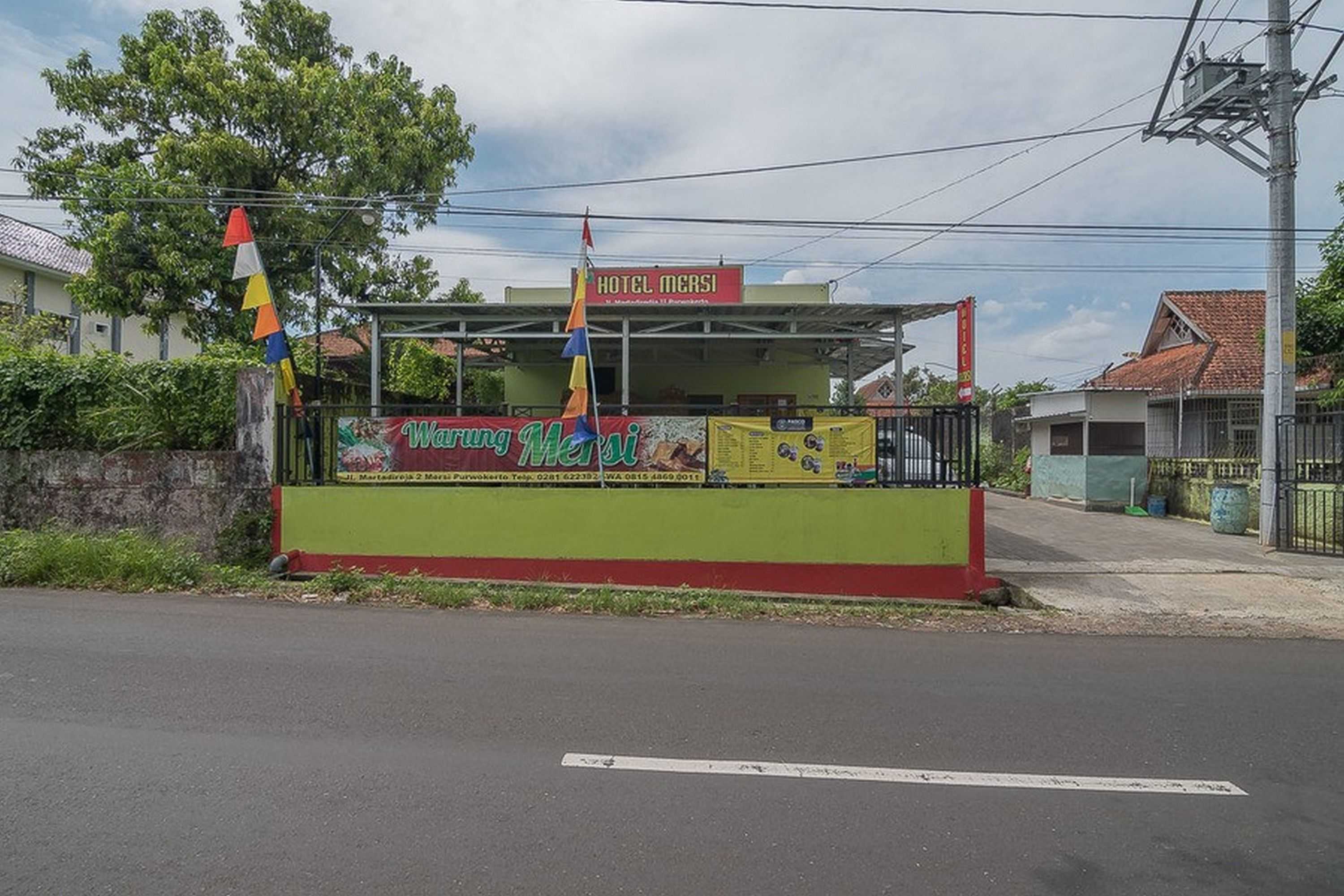 Gift card for Reddoorz Near Kampus Ump Purwokerto Gift card for Reddoorz Near Kampus Ump Purwokerto