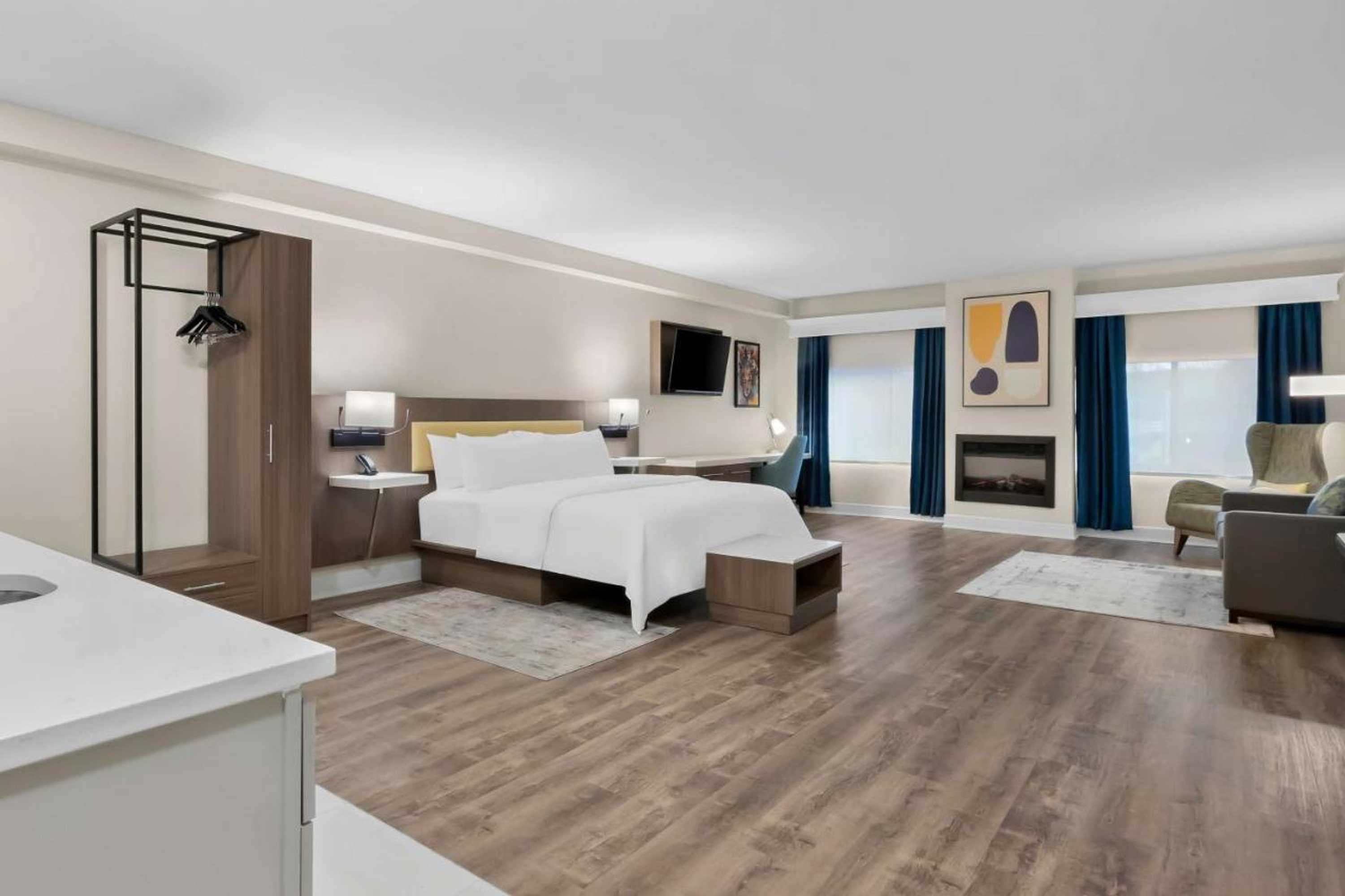 Gift card for Latitude Suites Tinton Falls Eatontown/bw Premier Collection Gift card for Latitude Suites Tinton Falls Eatontown/bw Premier Collection