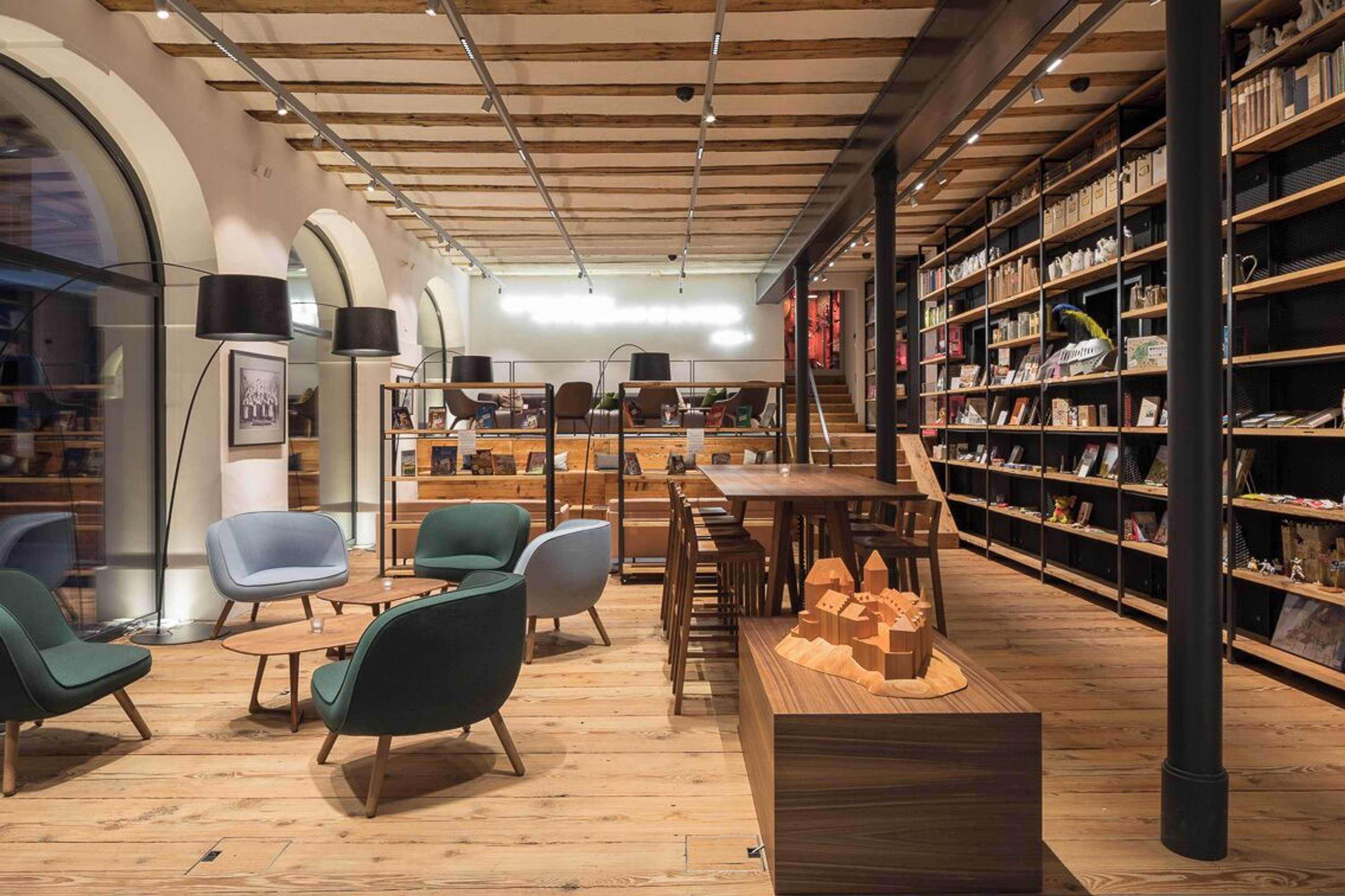 Gift card for Schloss Burgdorf Youth Hostel