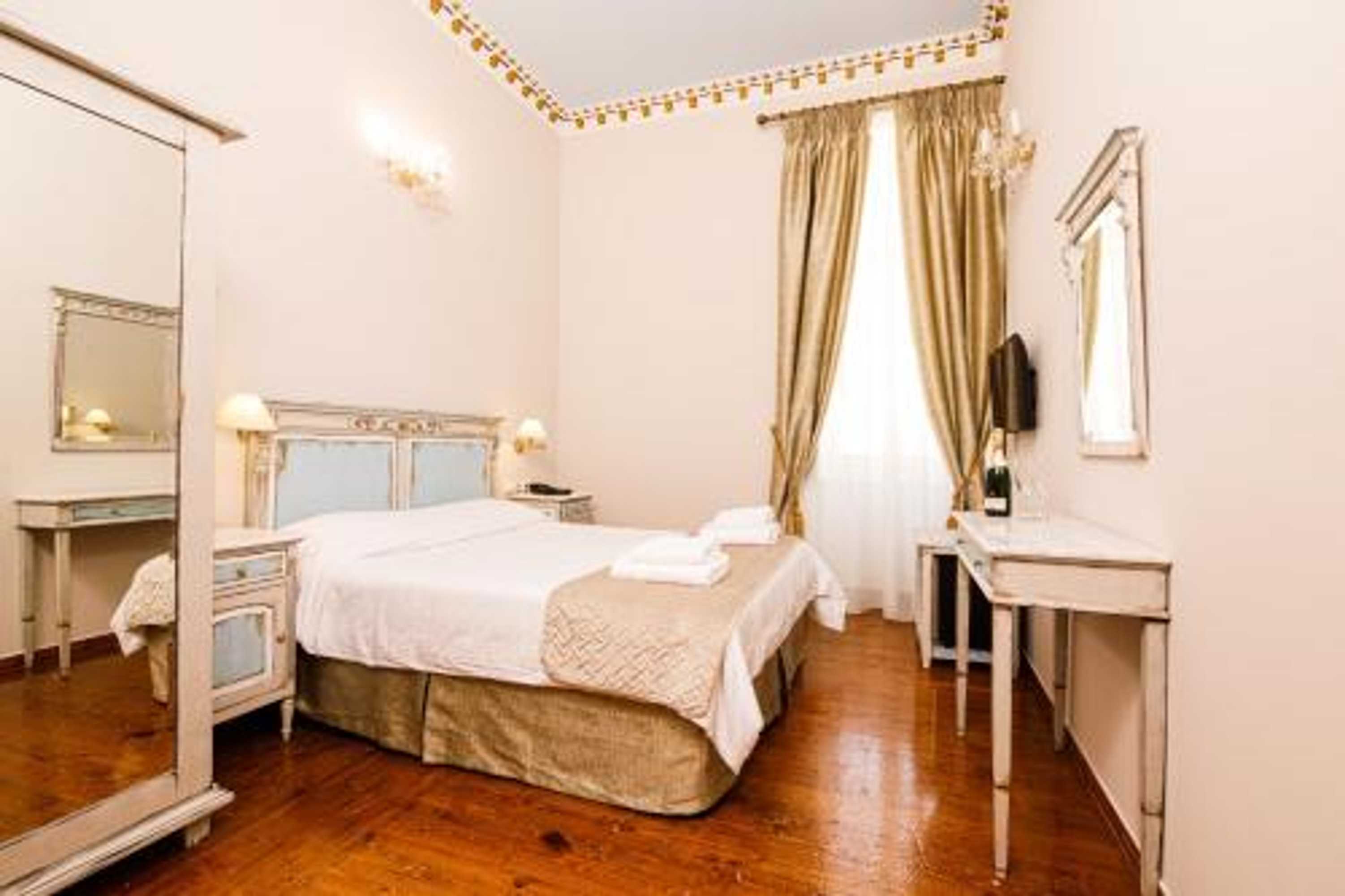 Gift card for Palaiologos Luxury City Hotel Gift card for Palaiologos Luxury City Hotel