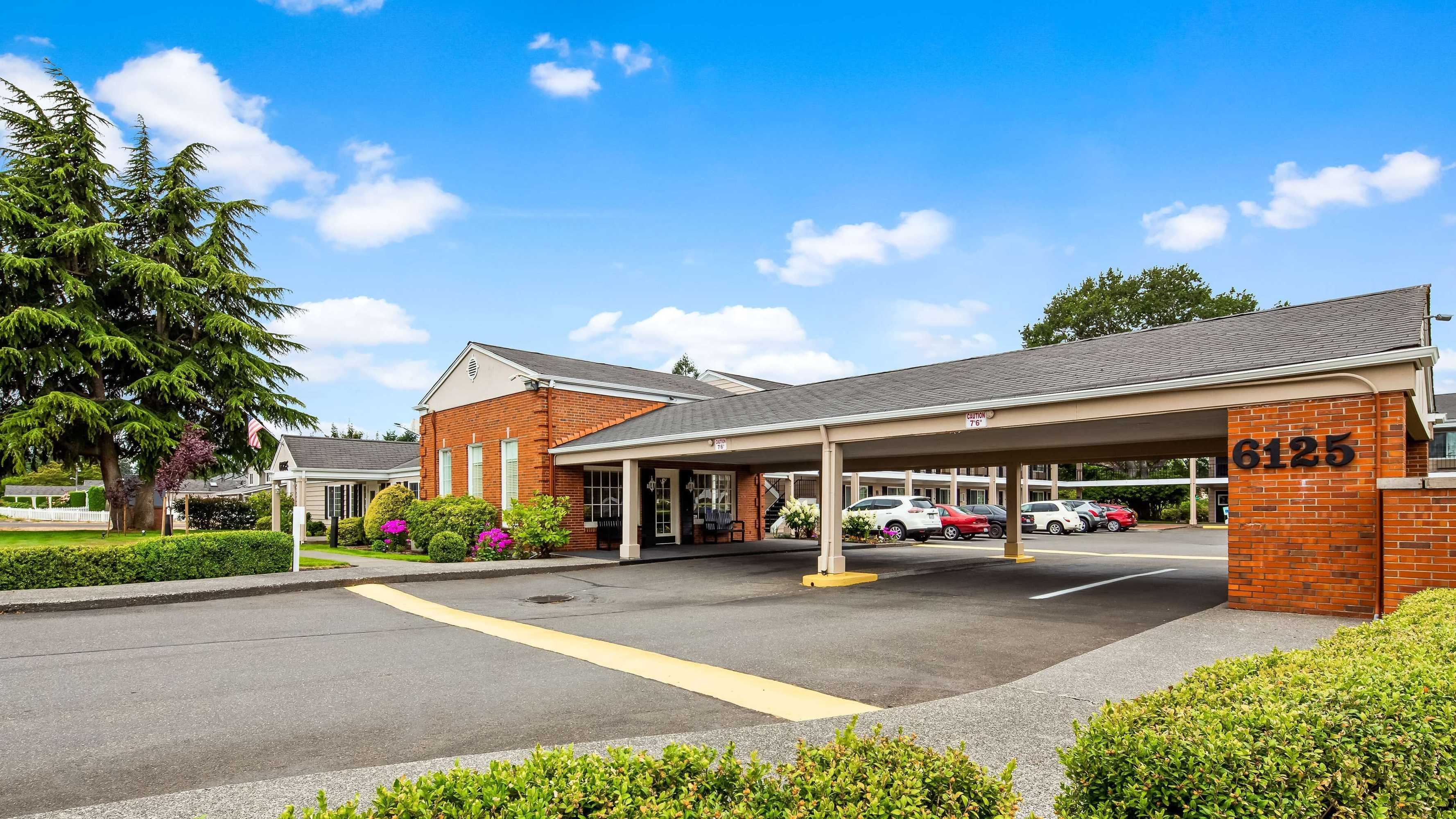 Gift card for Best Western Lakewood- Historic Landmark Gift card for Best Western Lakewood- Historic Landmark