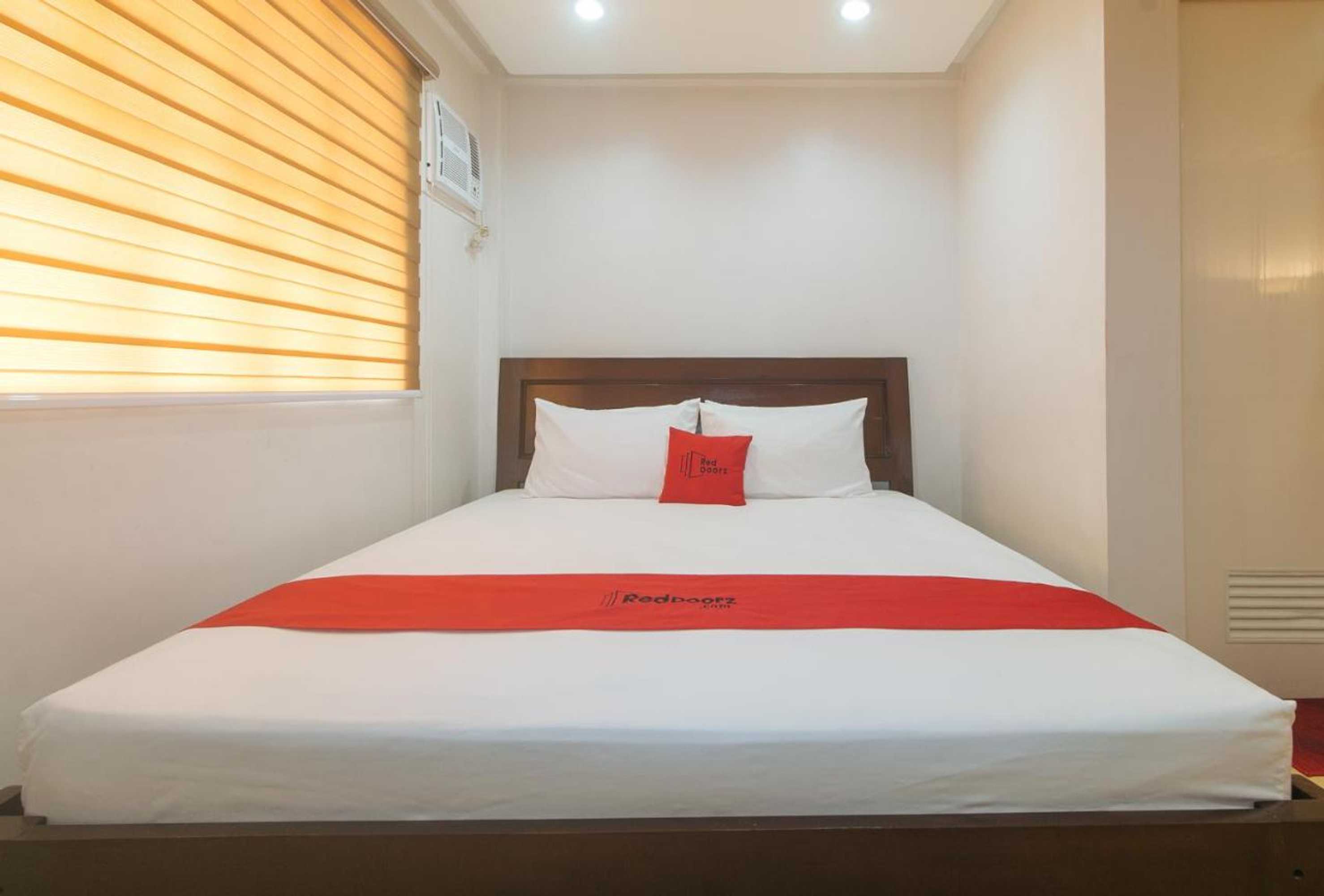 Gift card for Reddoorz at David's Travellers Inn Cavite