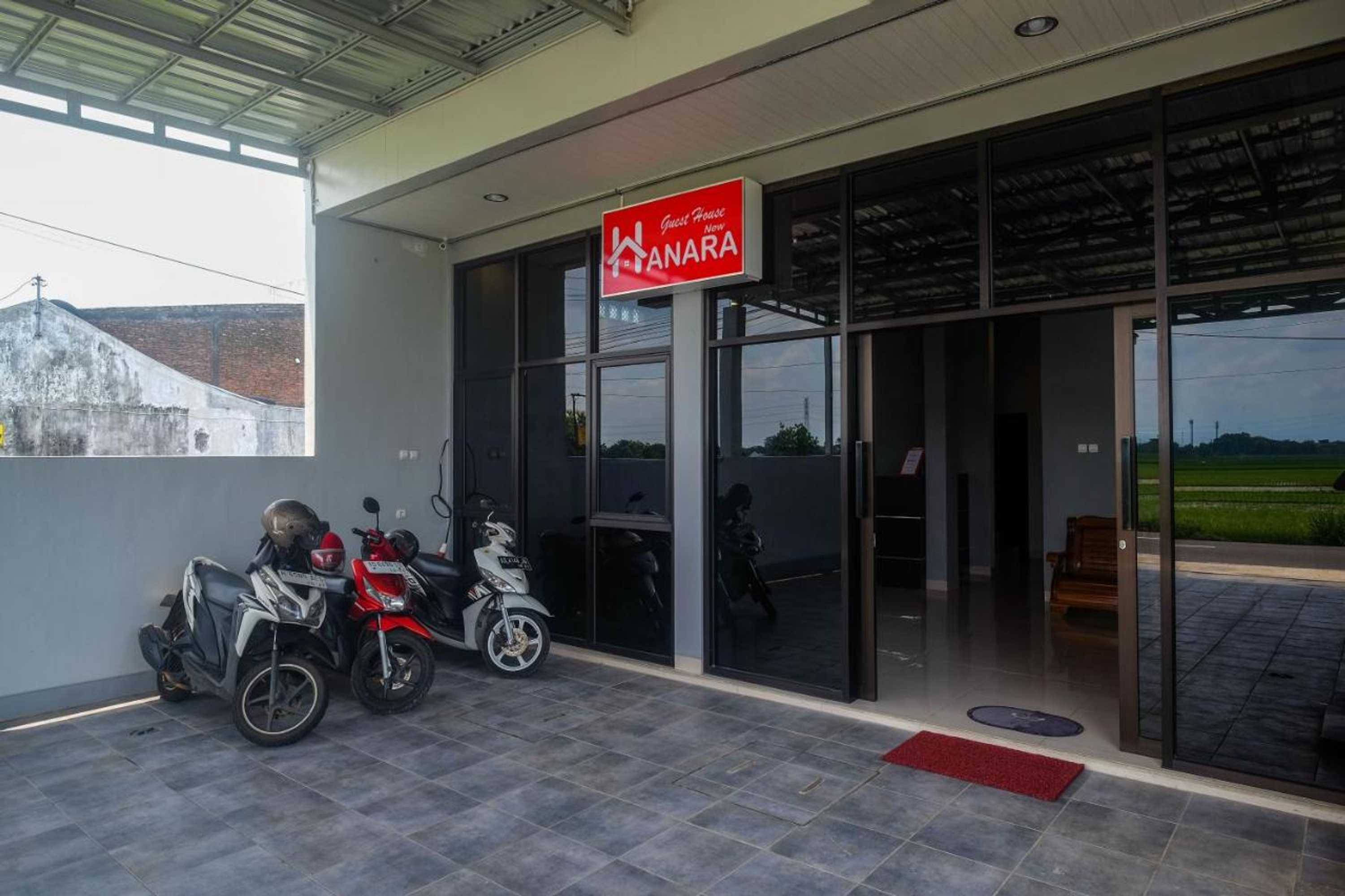 Gift card for Reddoorz Near Dr Oen Solo Baru Hospital Gift card for Reddoorz Near Dr Oen Solo Baru Hospital