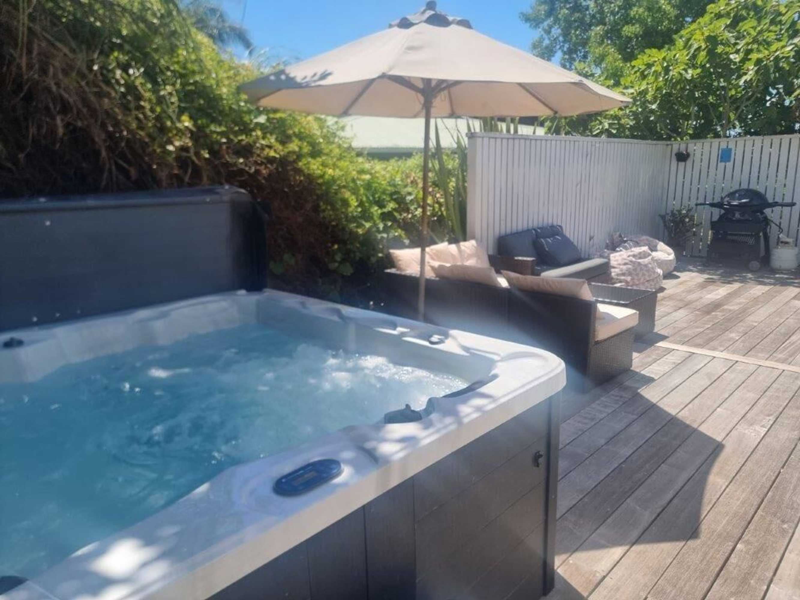 Gift card for Tiri Cottage - Seaviews in Oneroa Gift card for Tiri Cottage - Seaviews in Oneroa