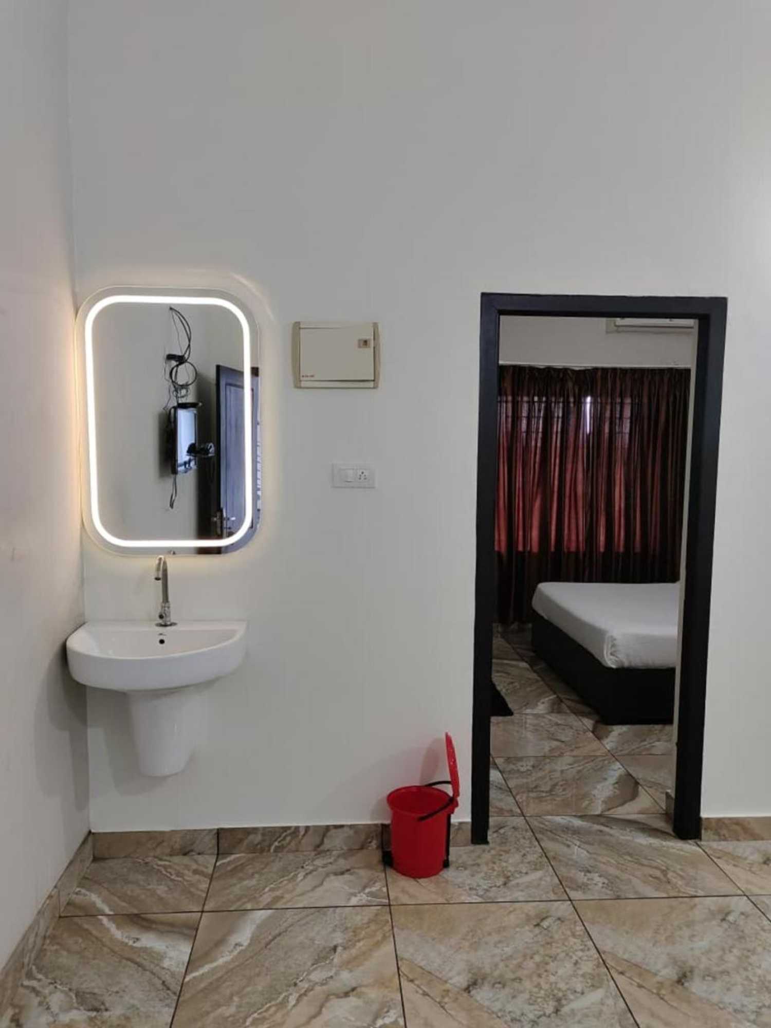 Gift card for Oyo 16417 Zahir Residency