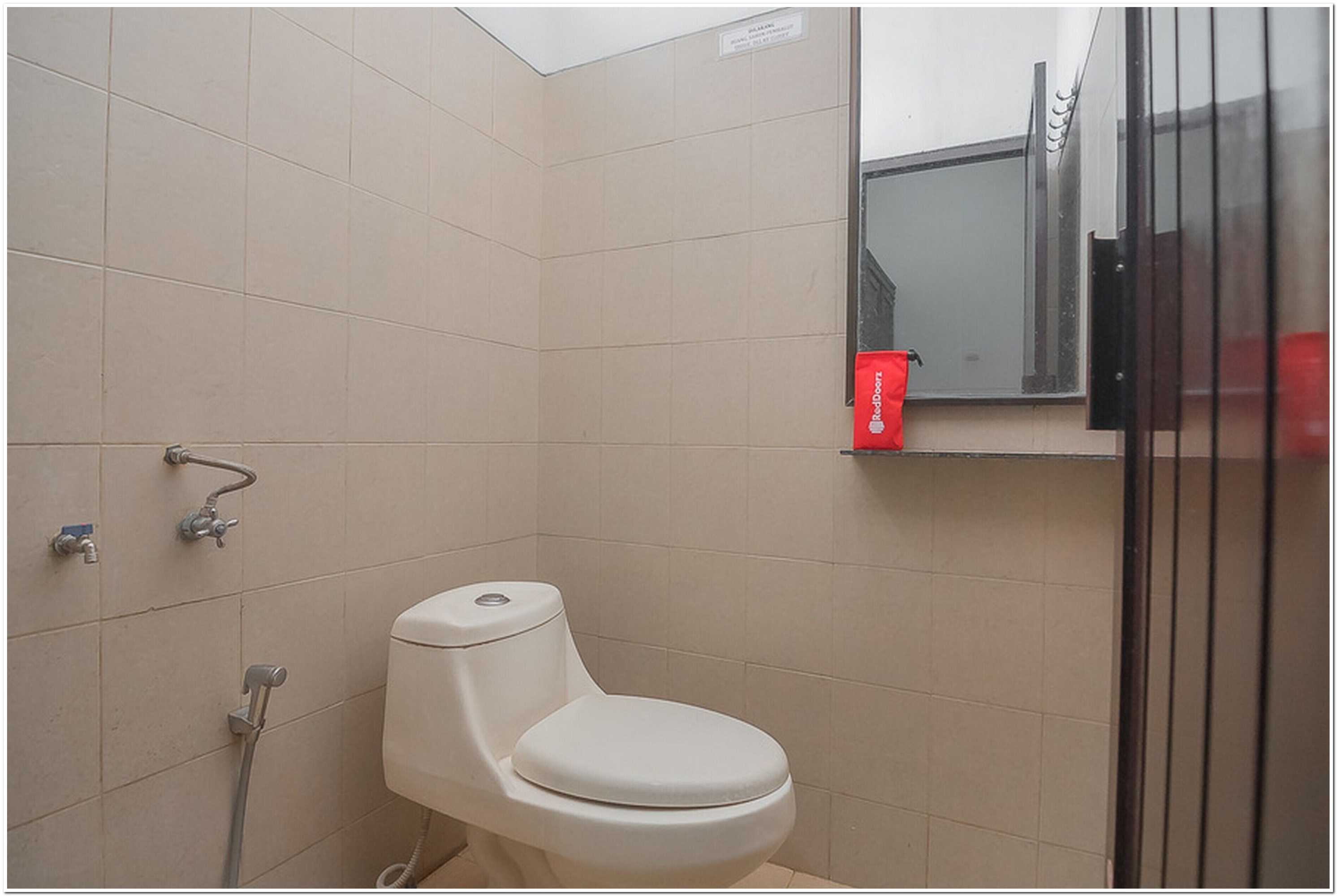 Gift card for Reddoorz Plus Near Rsud Majalengka