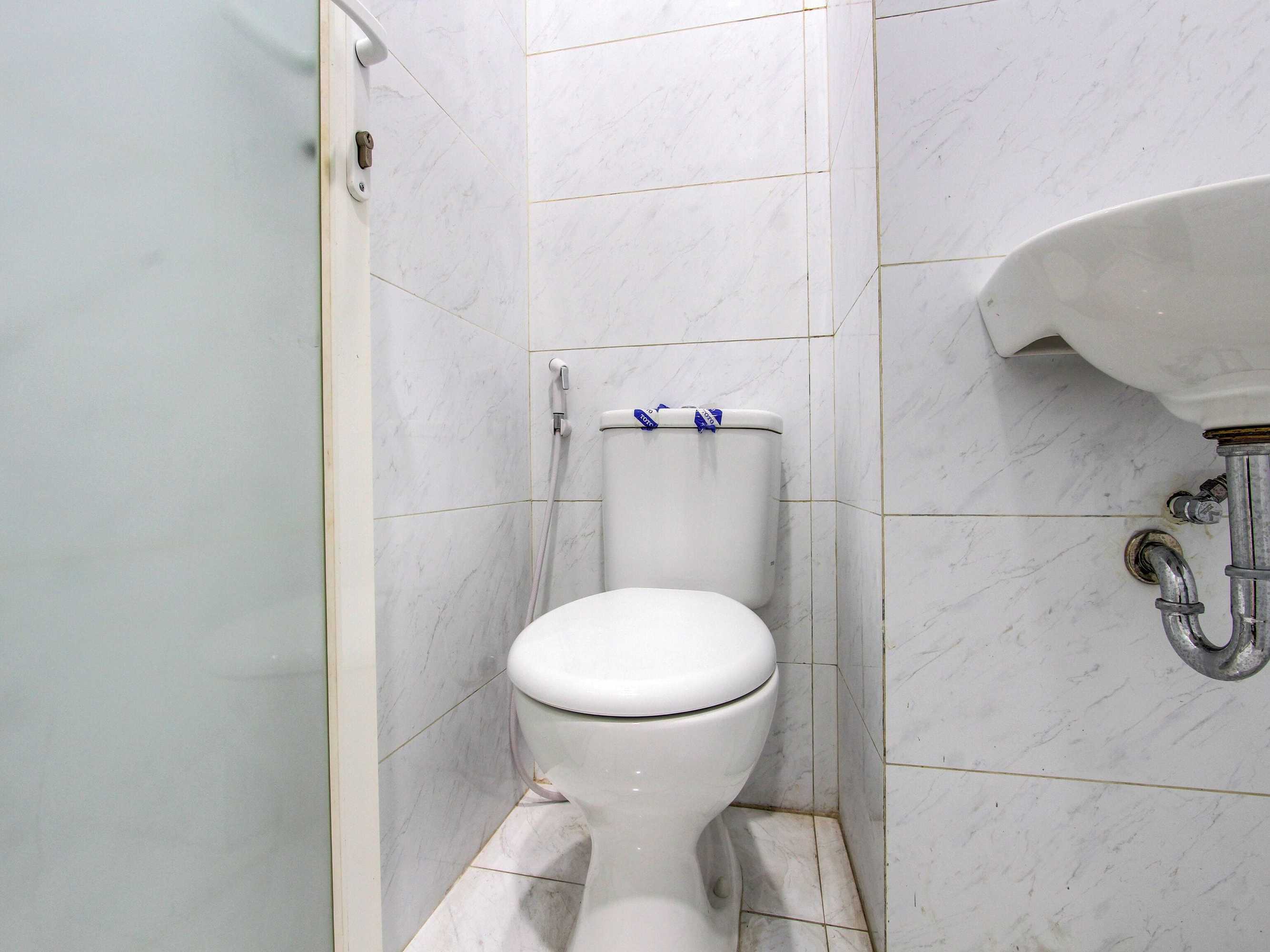 Gift card for Oyo 92479 Pasadena House