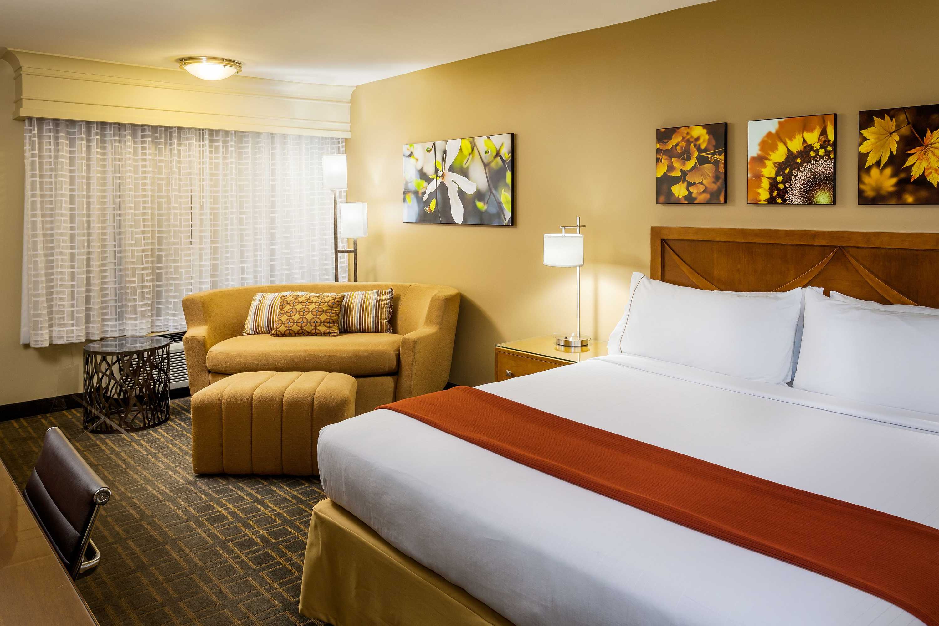 Gift card for Holiday Inn Express Simi Valley by Ihg Gift card for Holiday Inn Express Simi Valley by Ihg