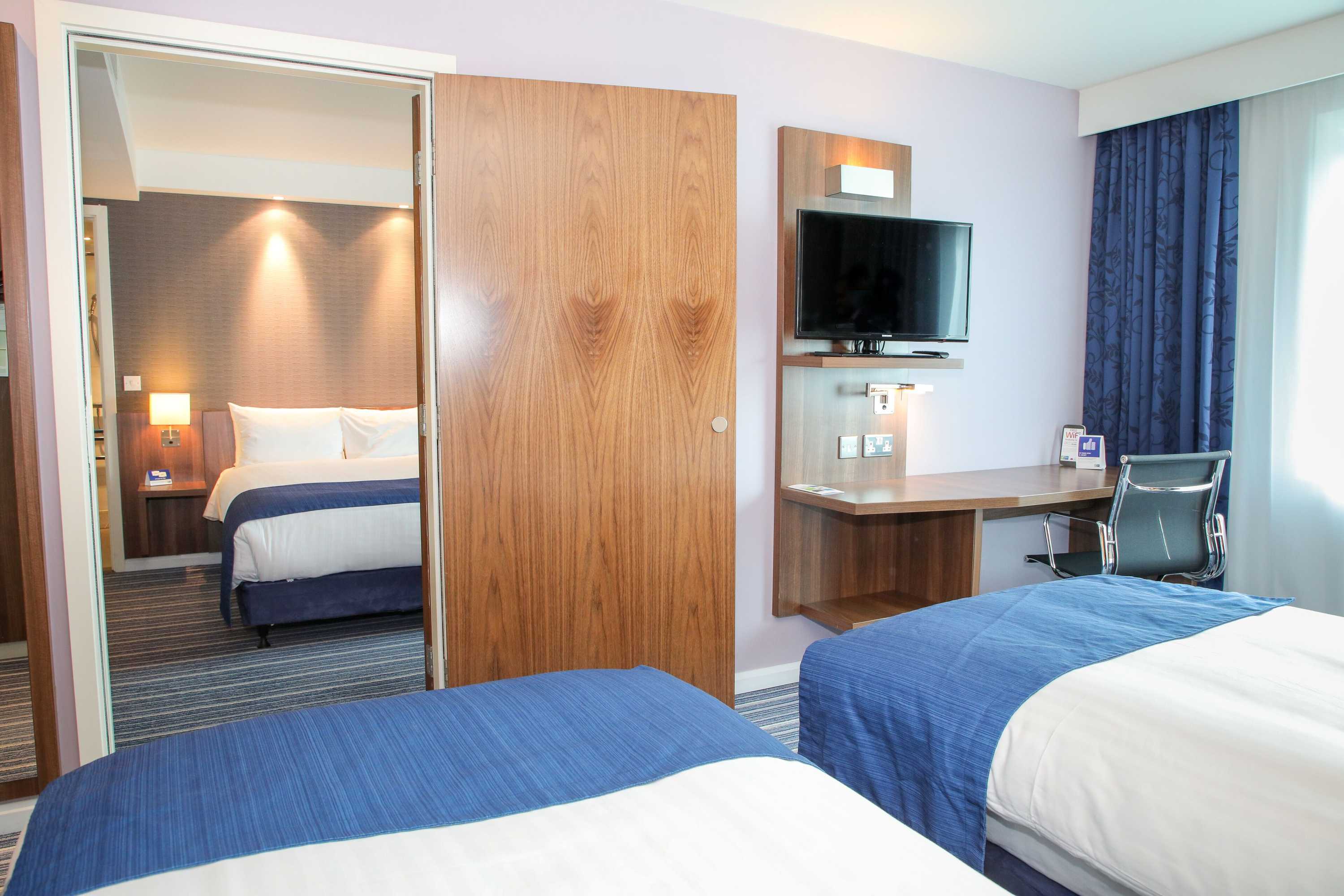 Gift card for Holiday Inn Express London Heathrow T5 by Ihg Gift card for Holiday Inn Express London Heathrow T5 by Ihg