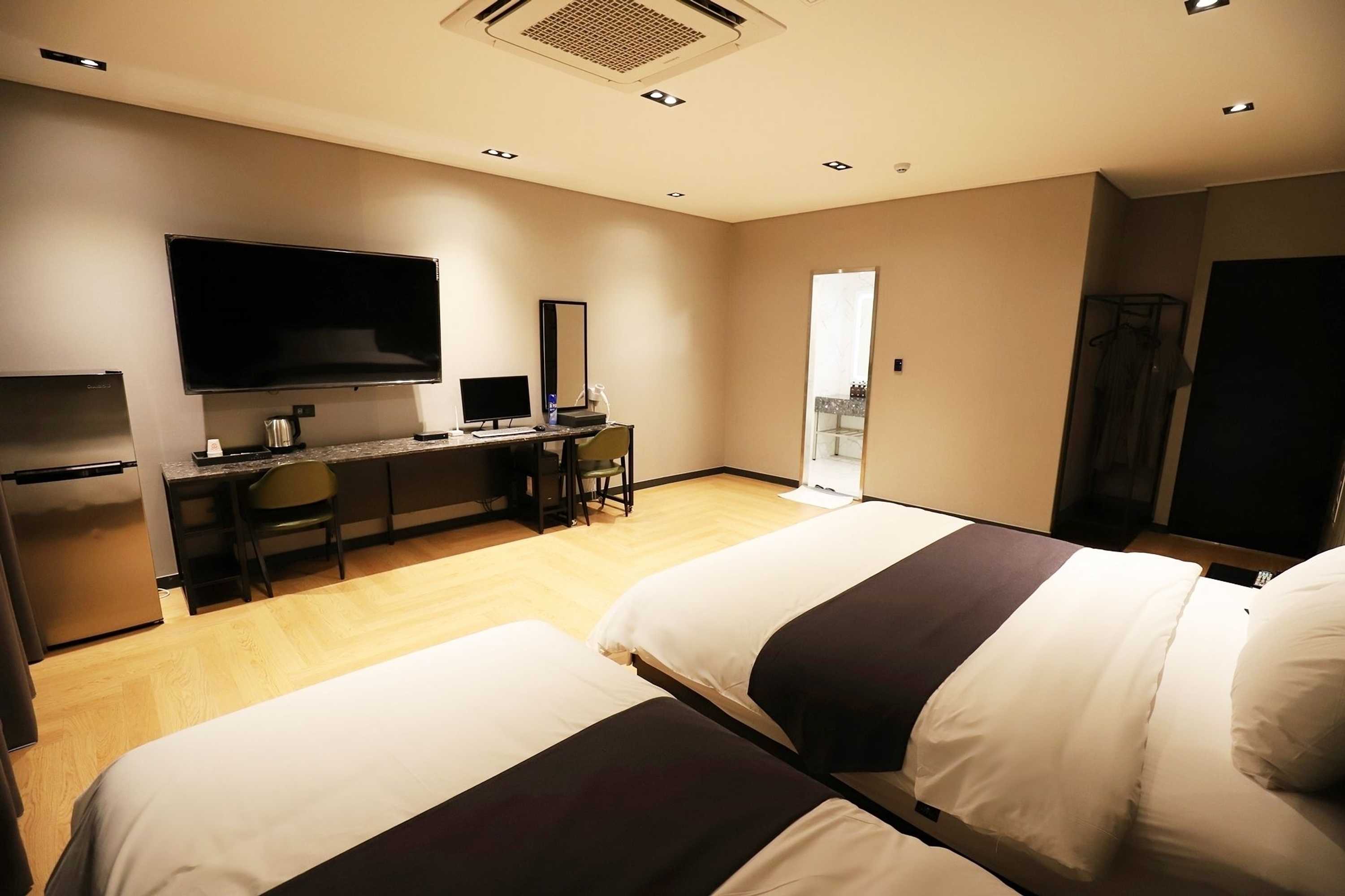 Gift card for Dongducheon Hotel The Gray Gift card for Dongducheon Hotel The Gray