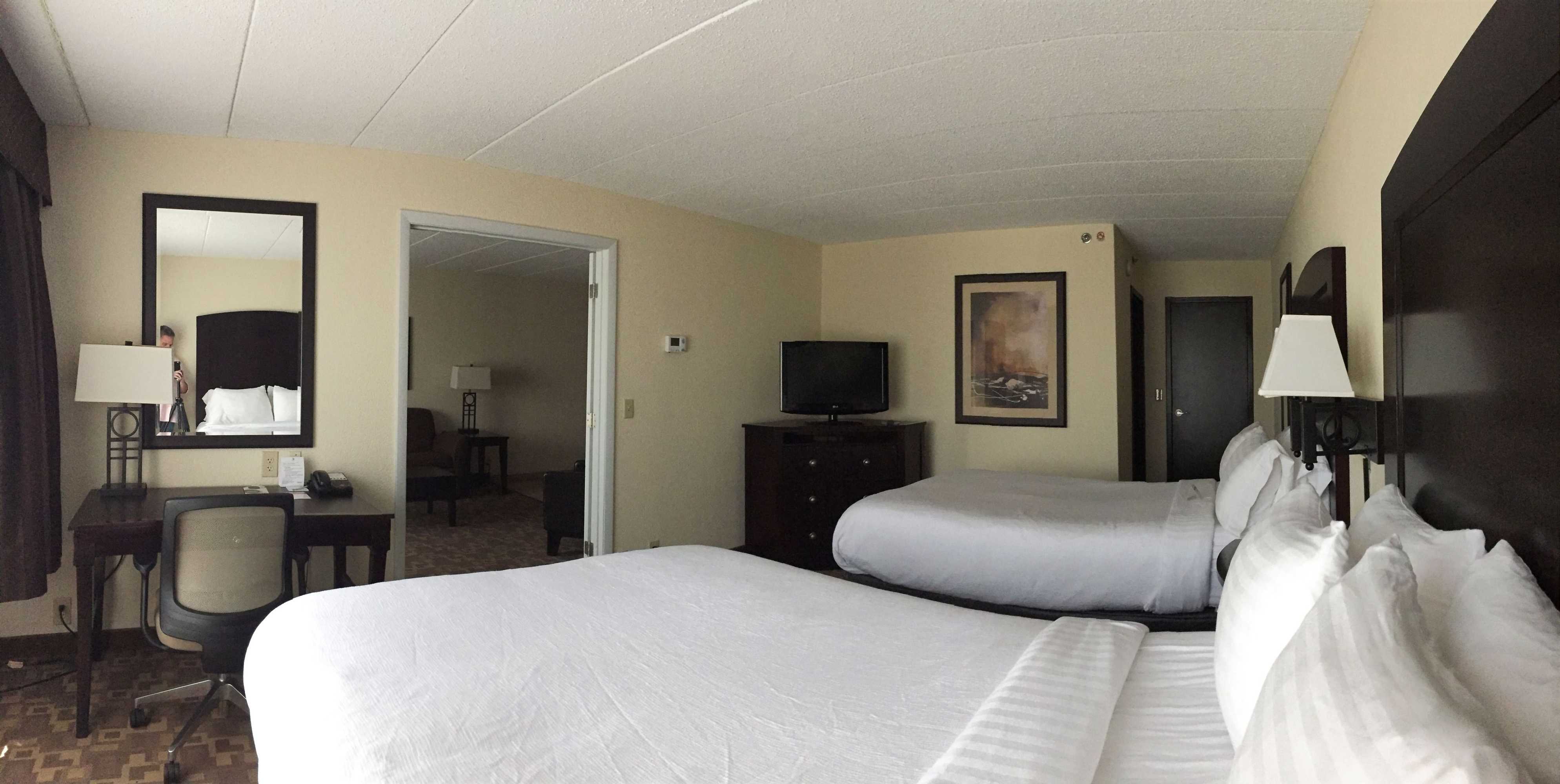 Gift card for Holiday Inn Hotel & Suites Charleston West by Ihg Gift card for Holiday Inn Hotel & Suites Charleston West by Ihg