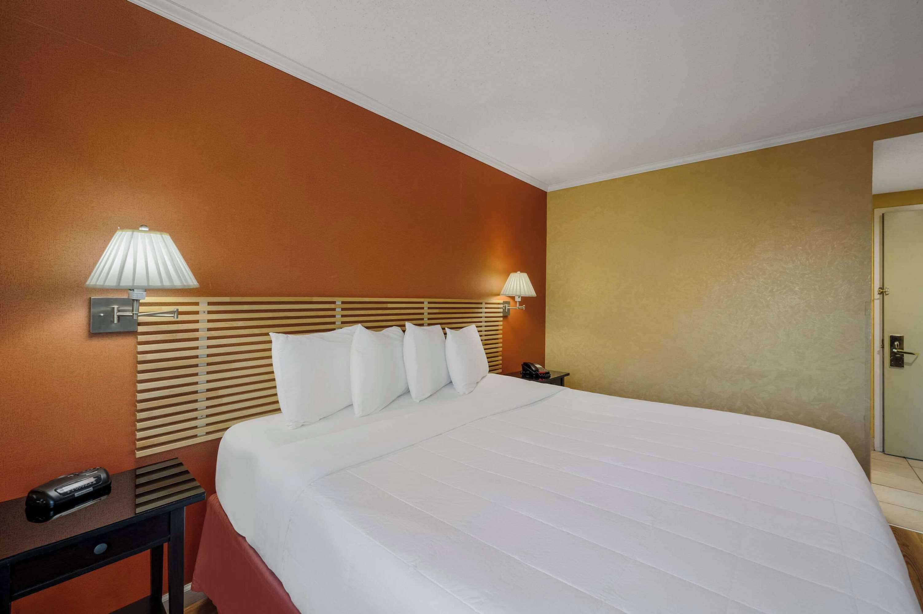 Gift card for Quality Inn Jfk Airport Rockaway Blvd Gift card for Quality Inn Jfk Airport Rockaway Blvd