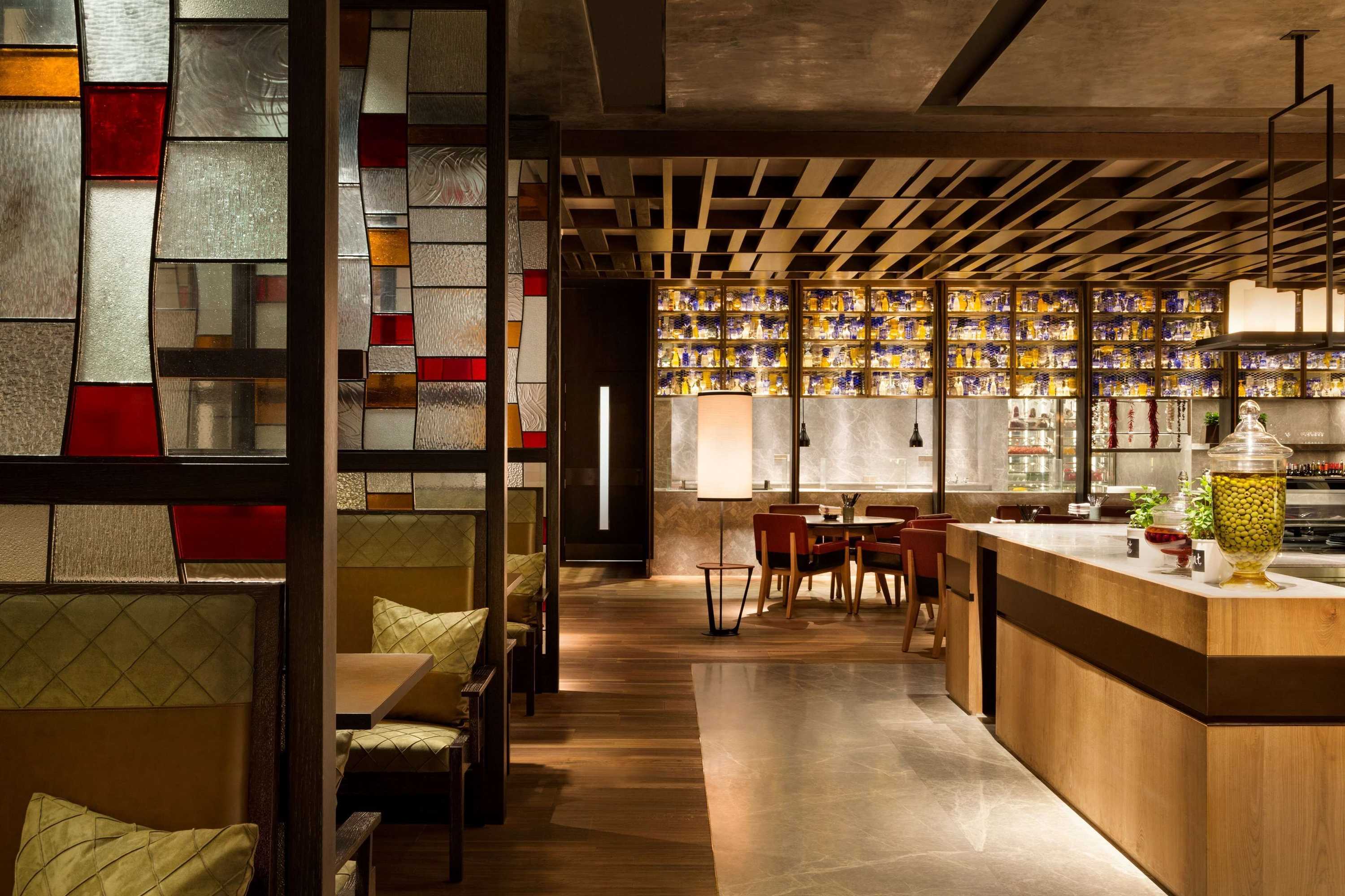 Gift card for Midtown Shangri-La, Hangzhou - Around 5 Minutes Walking Distance to West Lake Gift card for Midtown Shangri-La, Hangzhou - Around 5 Minutes Walking Distance to West Lake