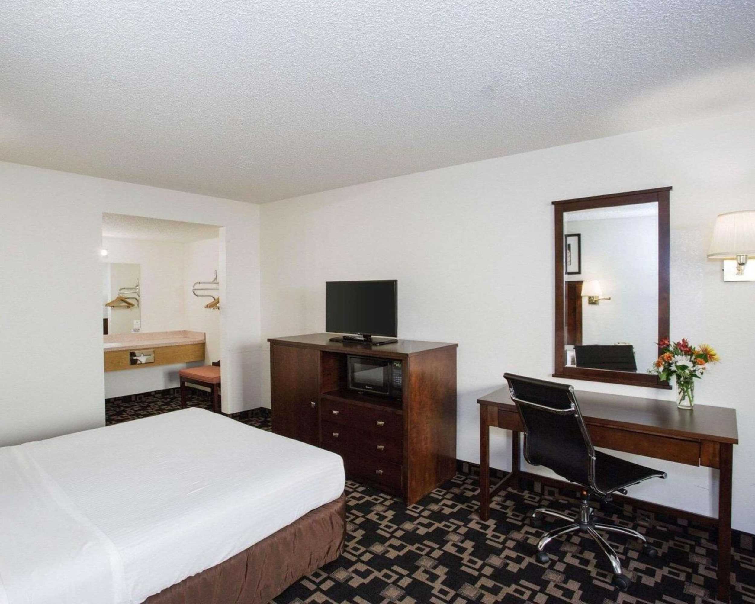 Gift card for Morningglory Inn & Suites Gift card for Morningglory Inn & Suites