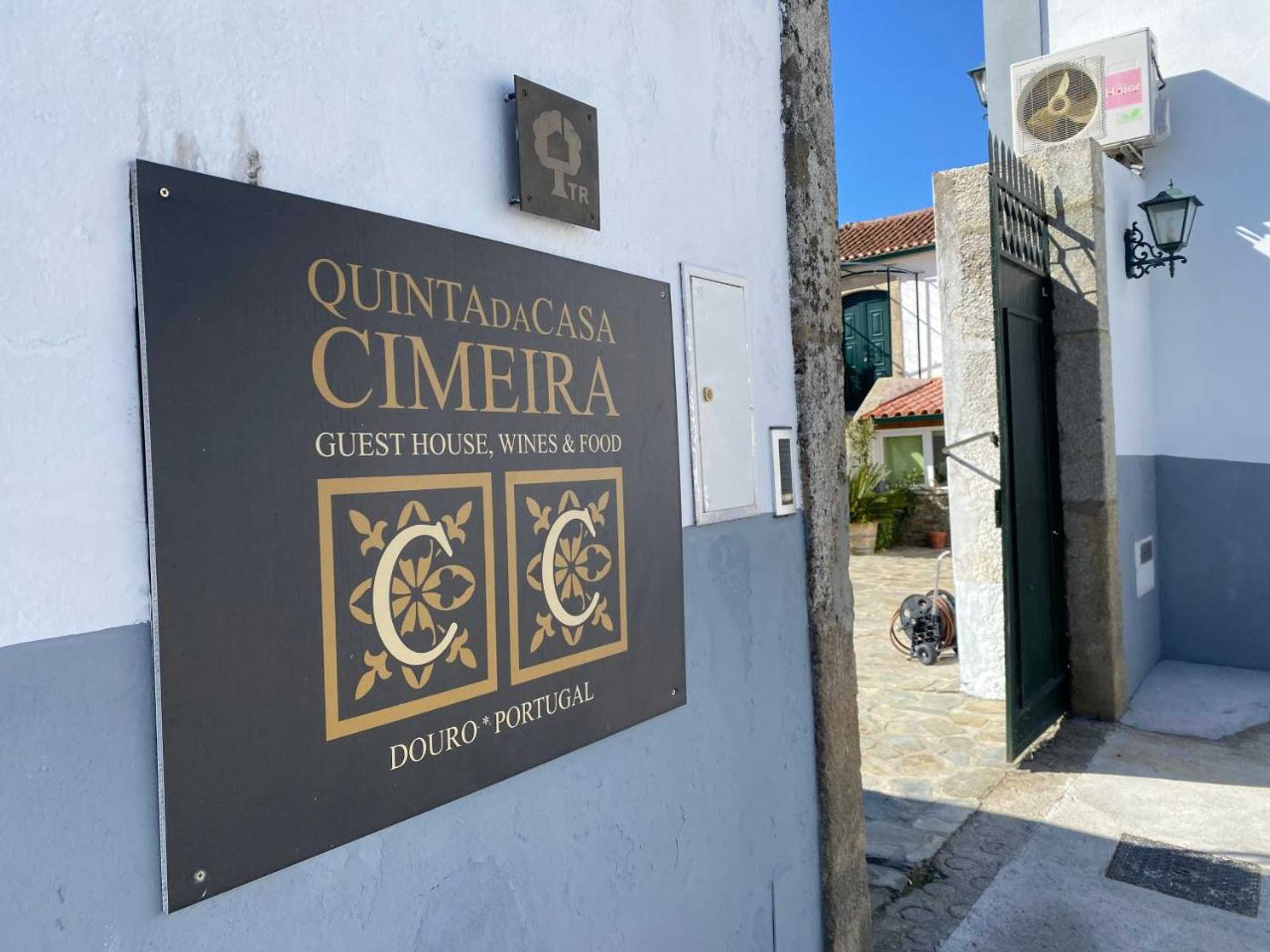 Gift card for Quinta da Casa Cimeira, Guest House, Wines & Food