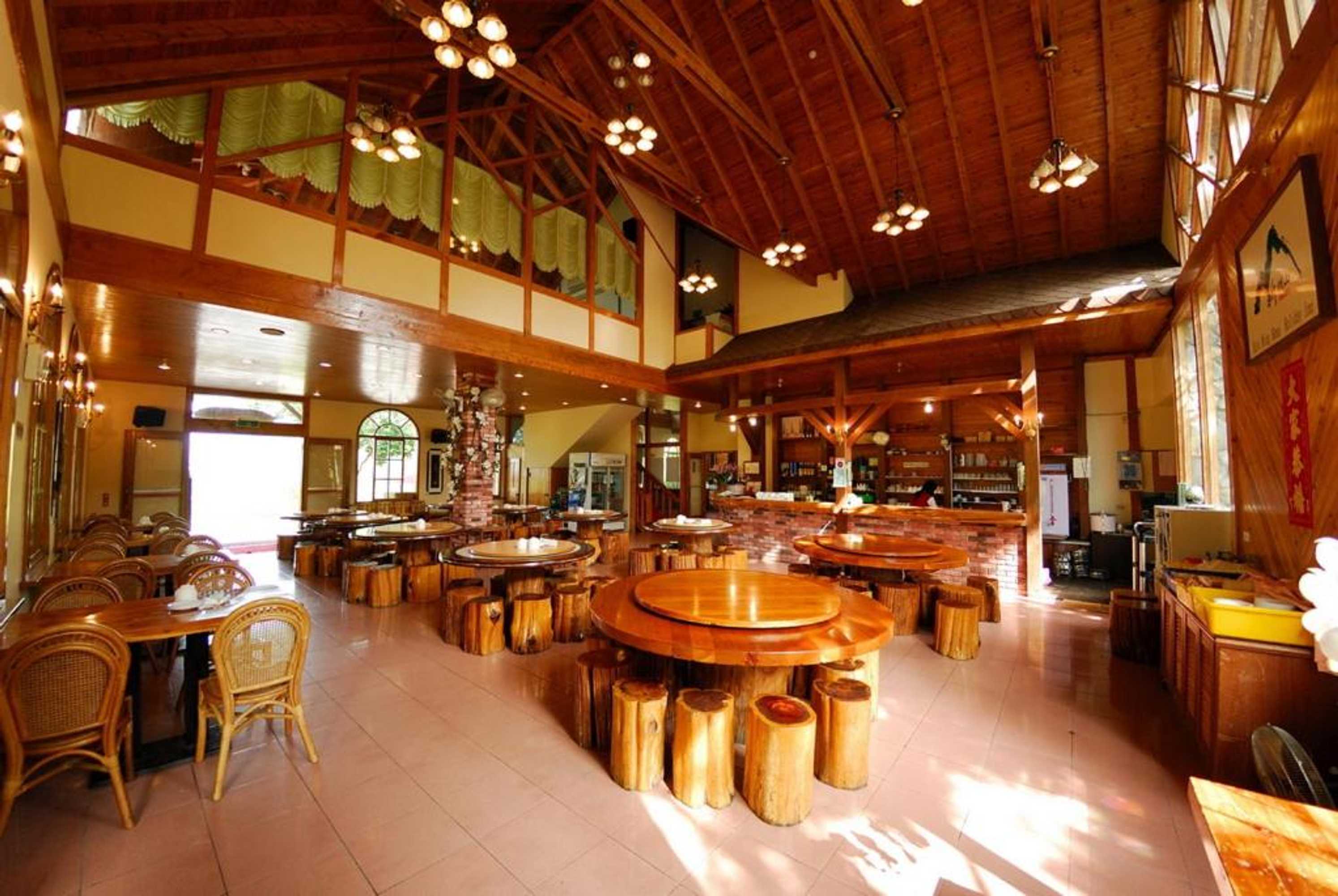 Gift card for Shinmingshan Holiday Inn