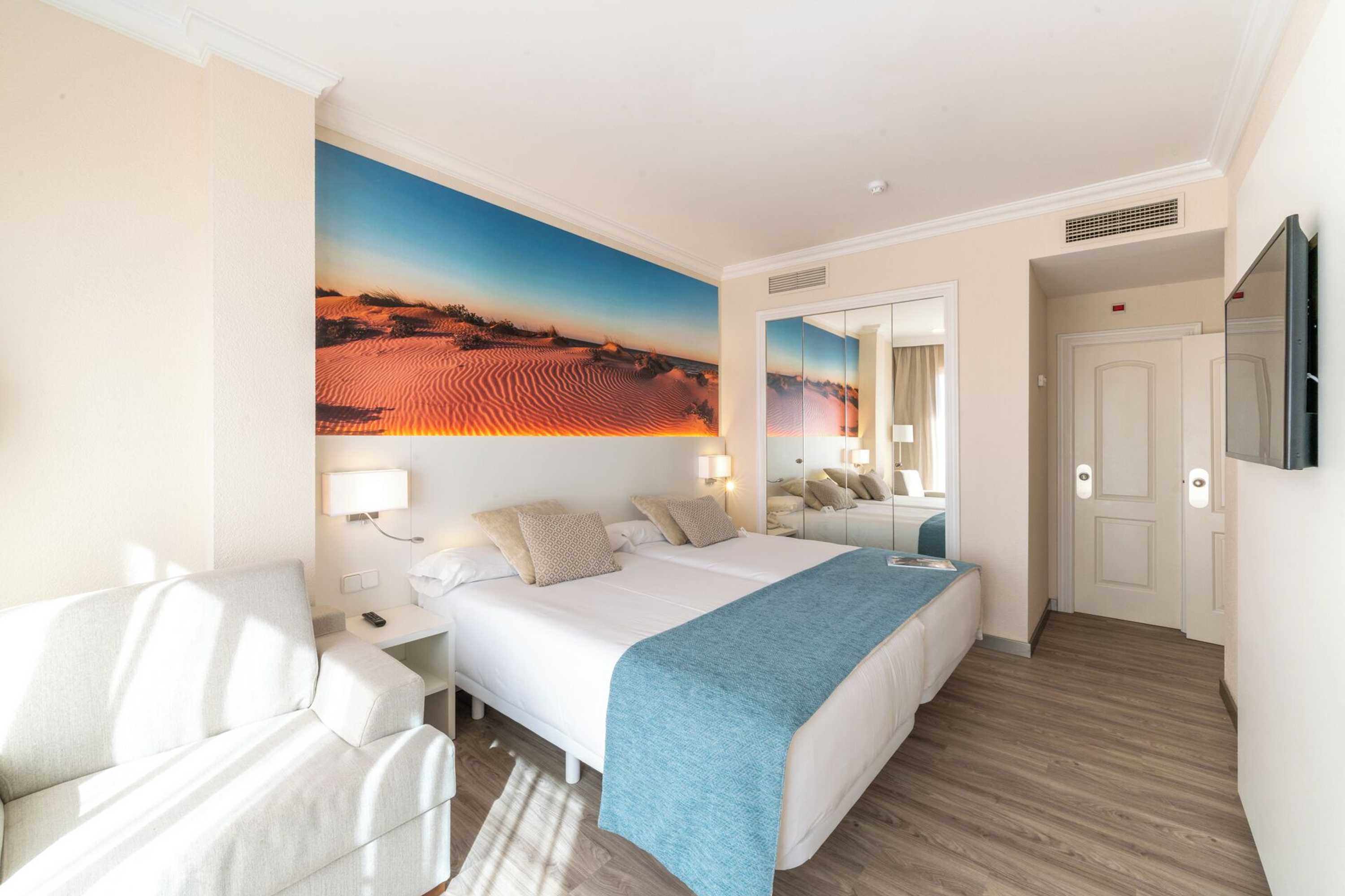 Gift card for Oliva Nova Beach & Golf Hotel Gift card for Oliva Nova Beach & Golf Hotel