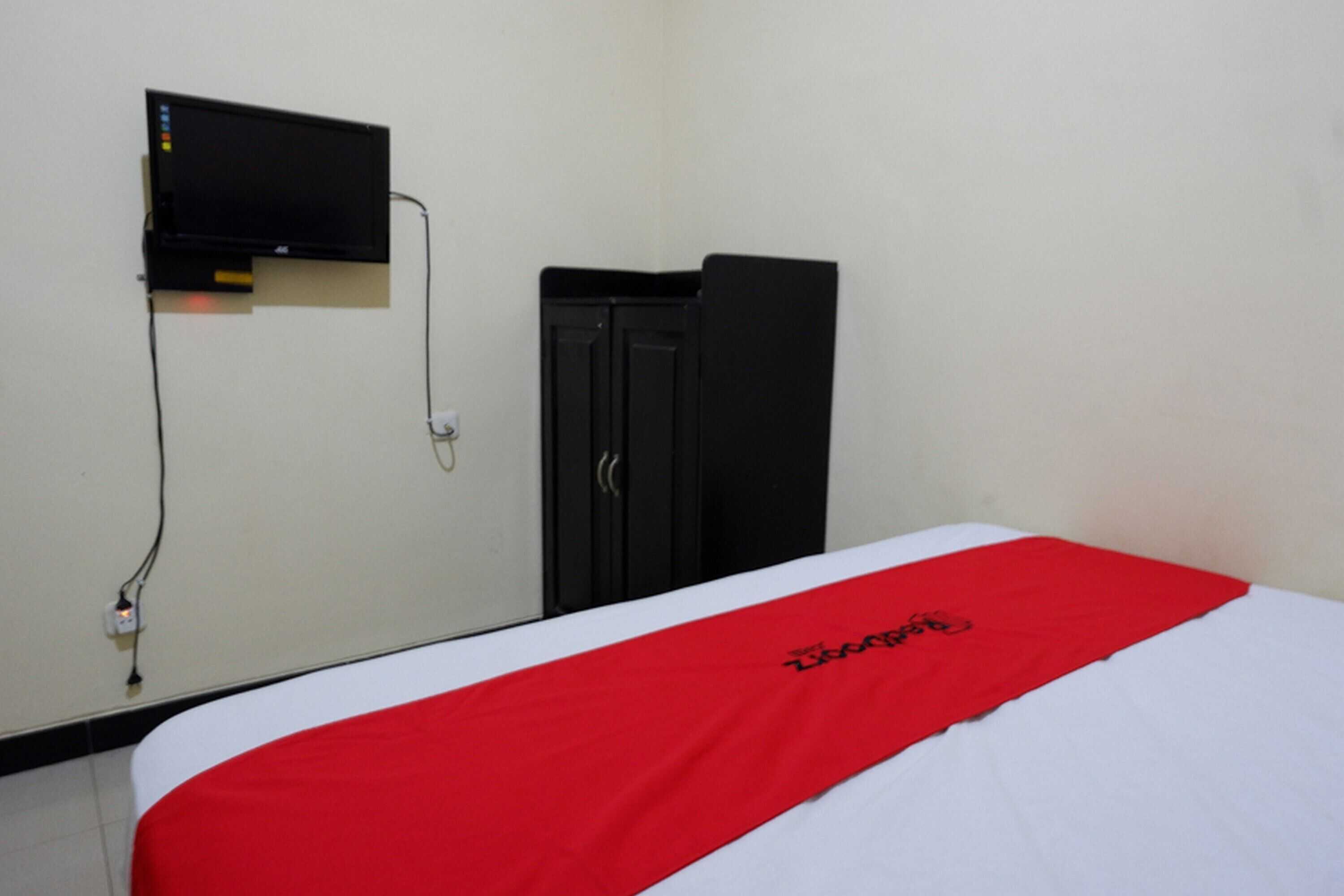 Gift card for Reddoorz Near Gor Wisanggeni