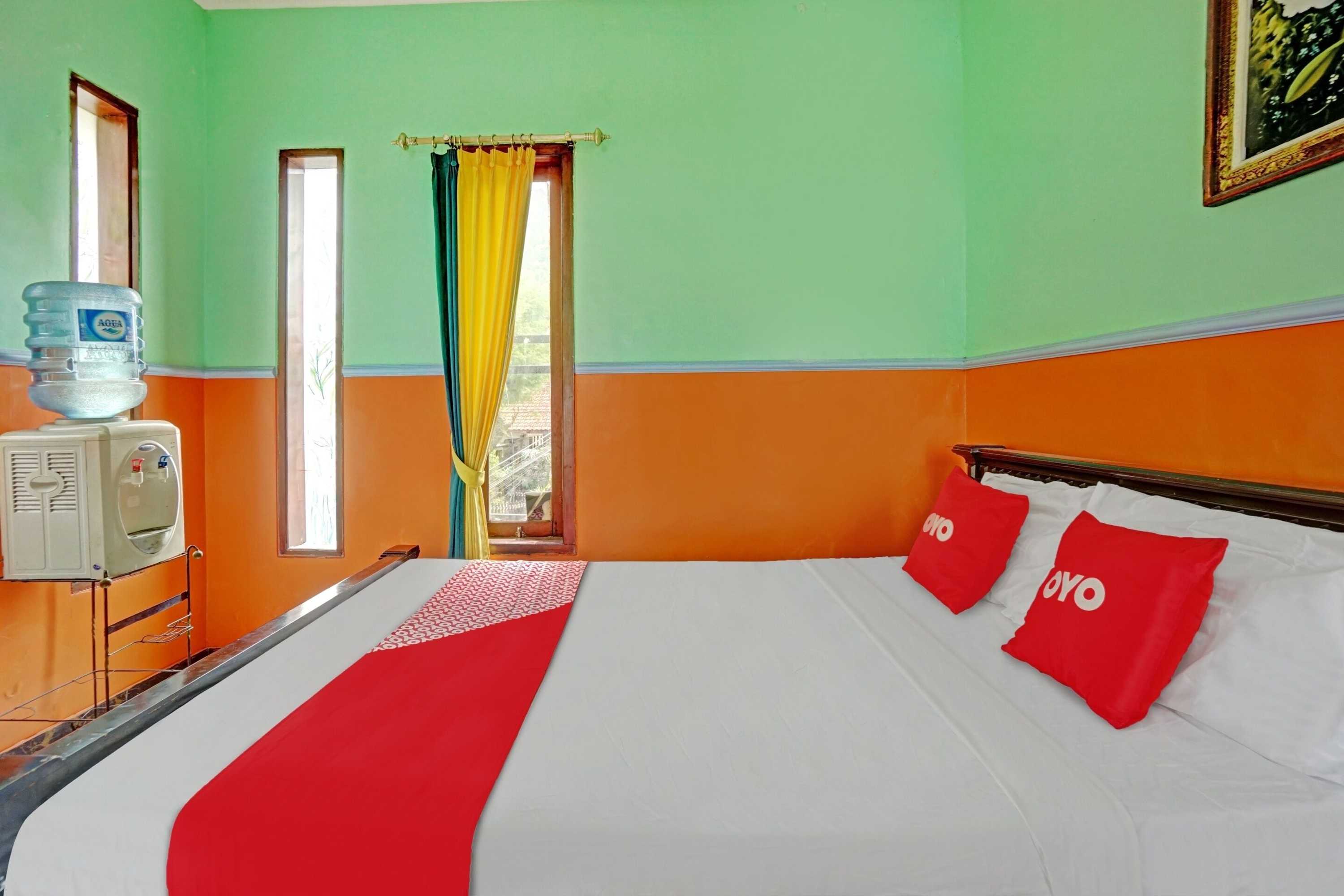 Gift card for Oyo Life 90321 Ken Ken Villa