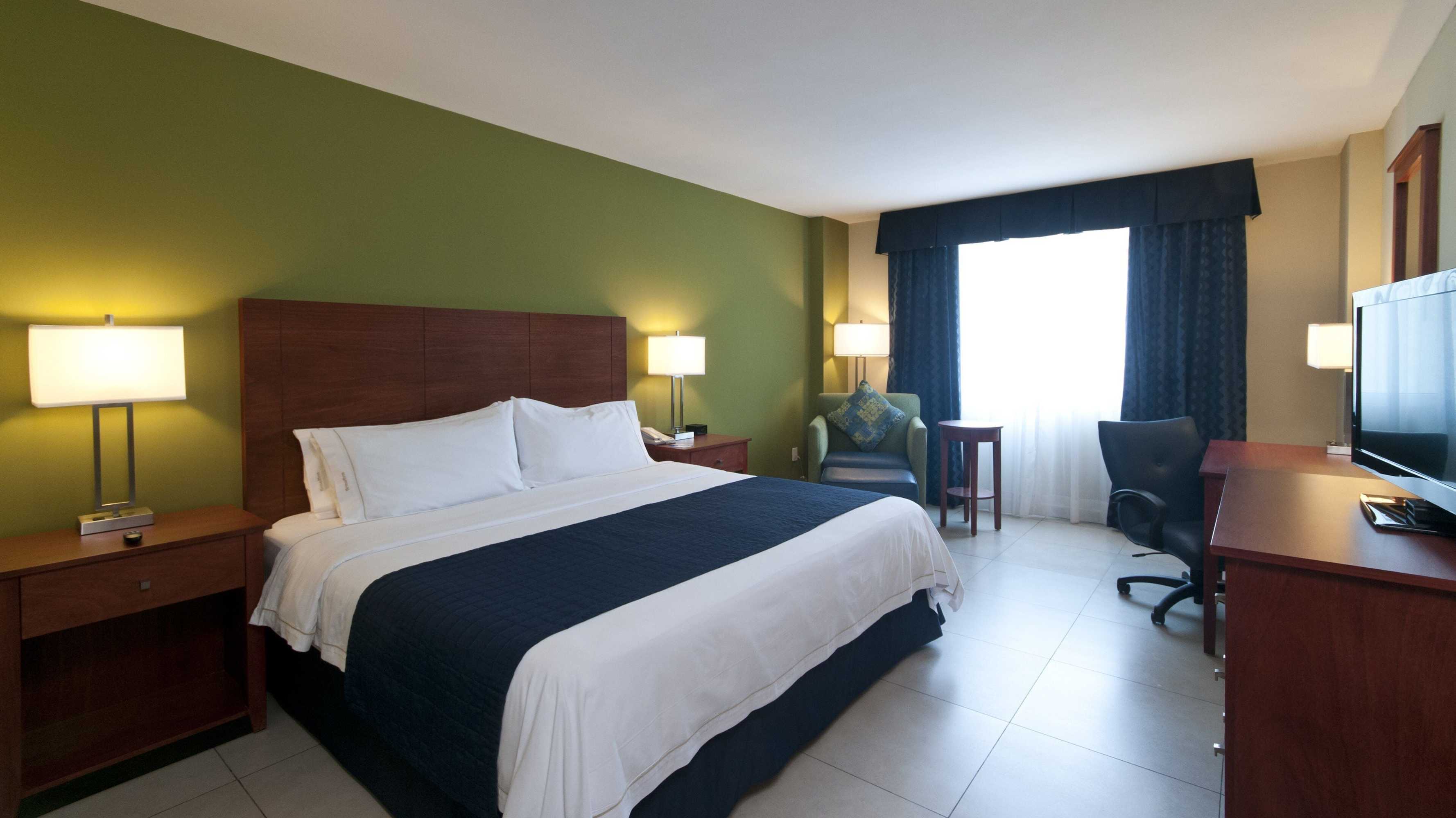 Gift card for Holiday Inn Express Veracruz Boca Del Rio by Ihg Gift card for Holiday Inn Express Veracruz Boca Del Rio by Ihg