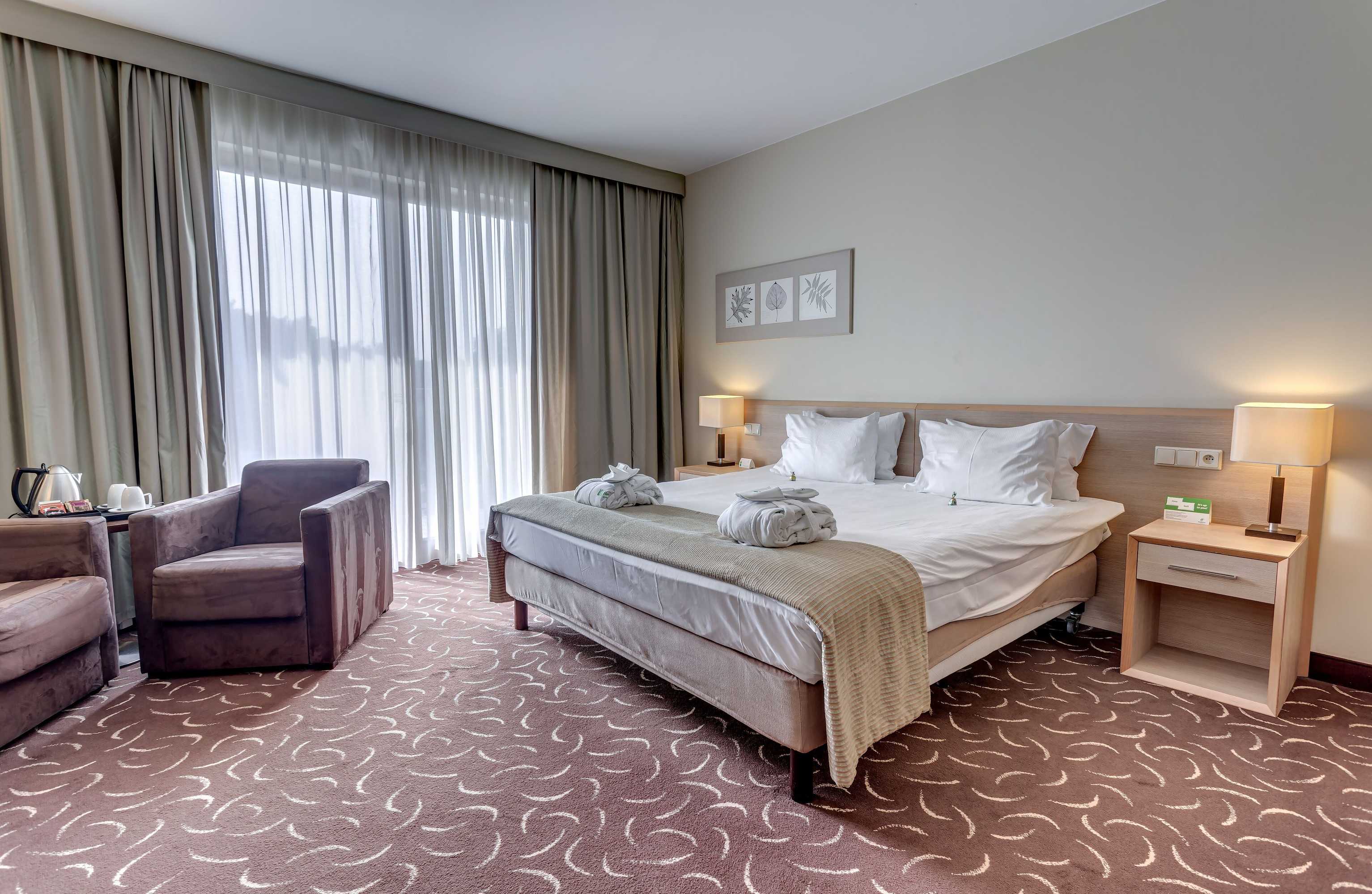 Gift card for Holiday Inn Resort Warszawa Józefów**** by Ihg Gift card for Holiday Inn Resort Warszawa Józefów**** by Ihg