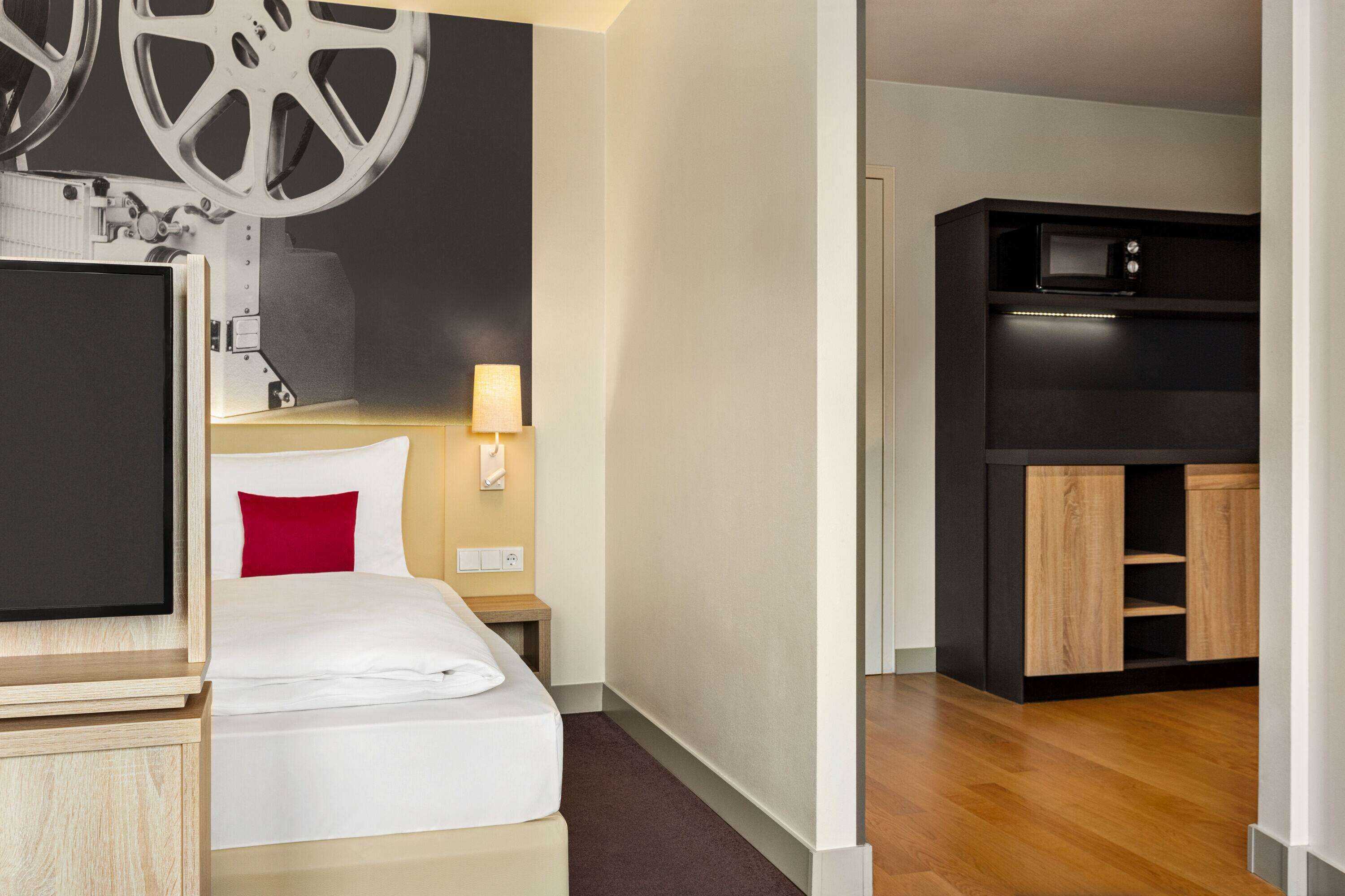 Gift card for Vienna House Easy by Wyndham München Gift card for Vienna House Easy by Wyndham München