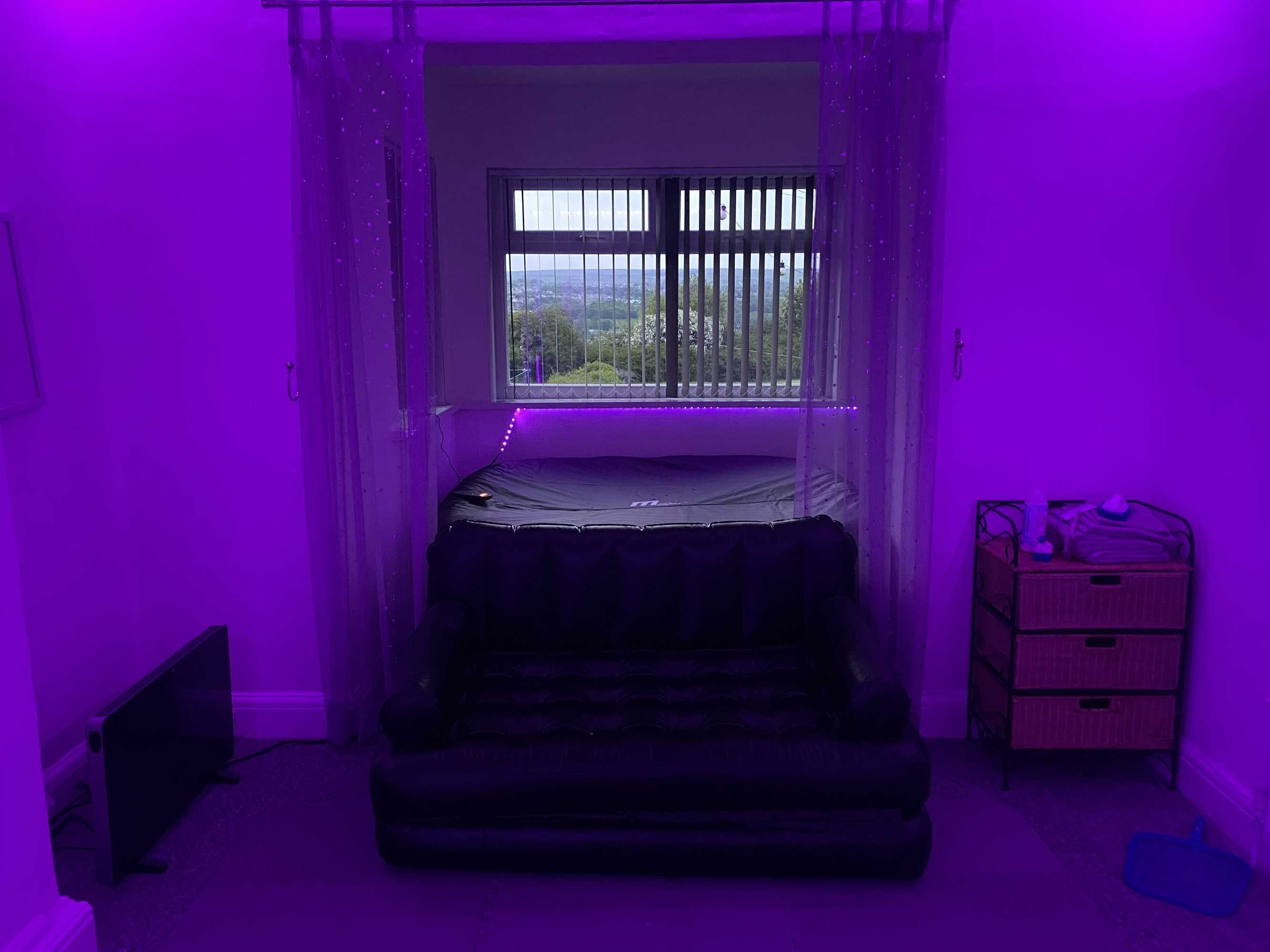 Gift card for Sapphire Suites, Stunning 2-Bed House in Bradford