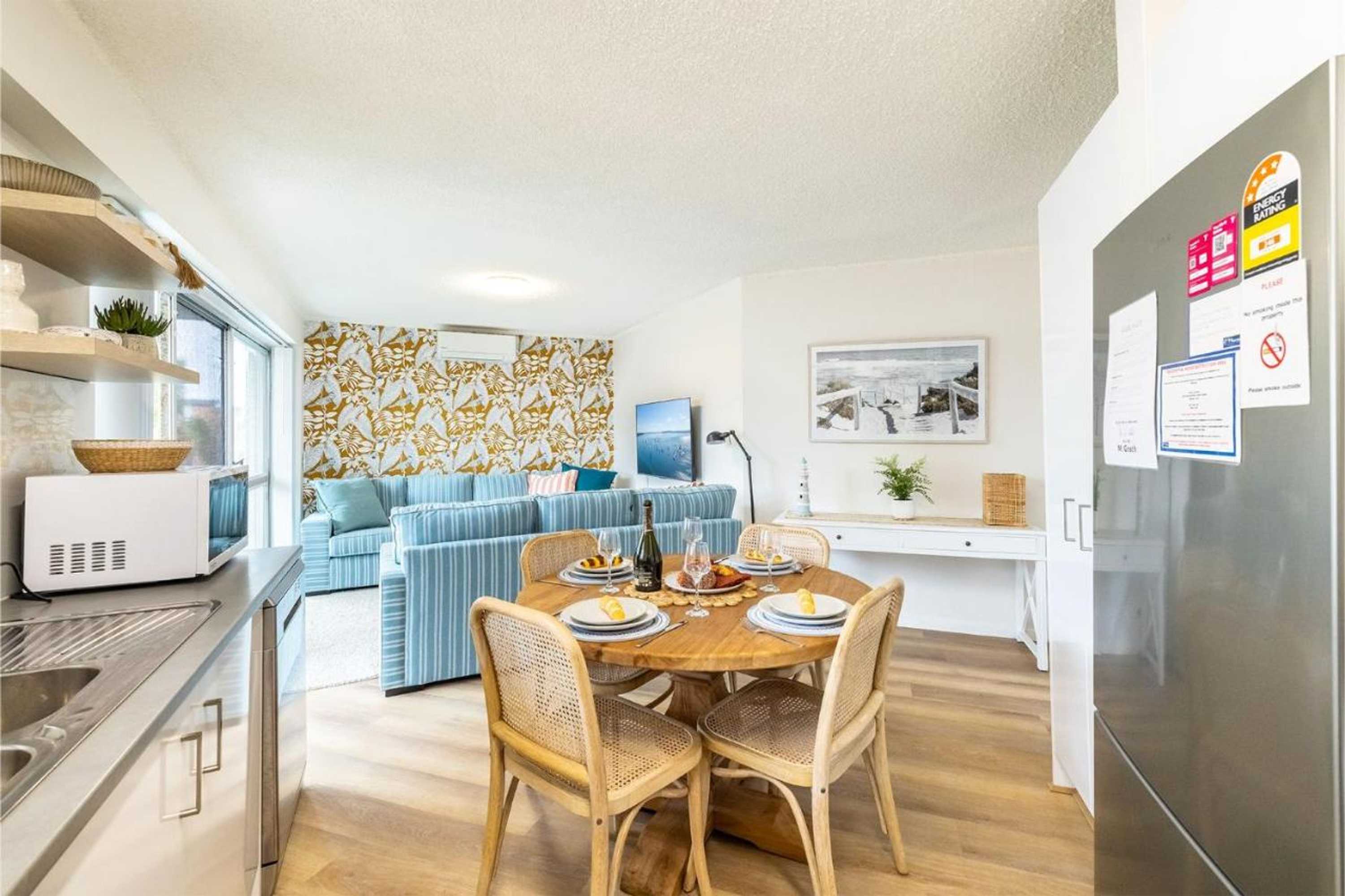 Gift card for Thurlow Lodge, 7,6 Thurlow Avenue - Beautifully Styled Unit With Wifi, Views And a Pool