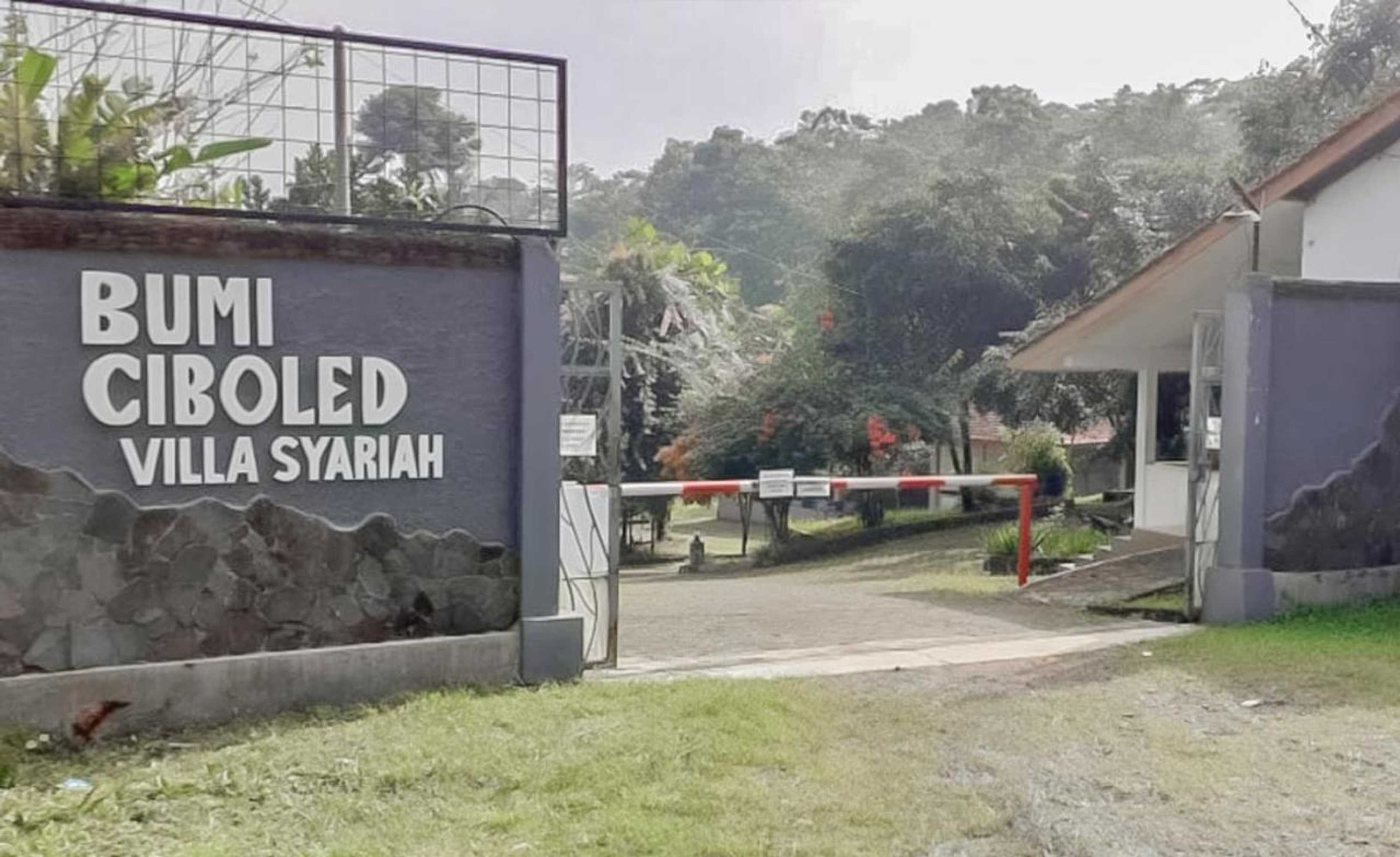 Gift card for Bumi Ciboled Mitra Reddoorz Near Gerbang Tol Pamulihan Gift card for Bumi Ciboled Mitra Reddoorz Near Gerbang Tol Pamulihan