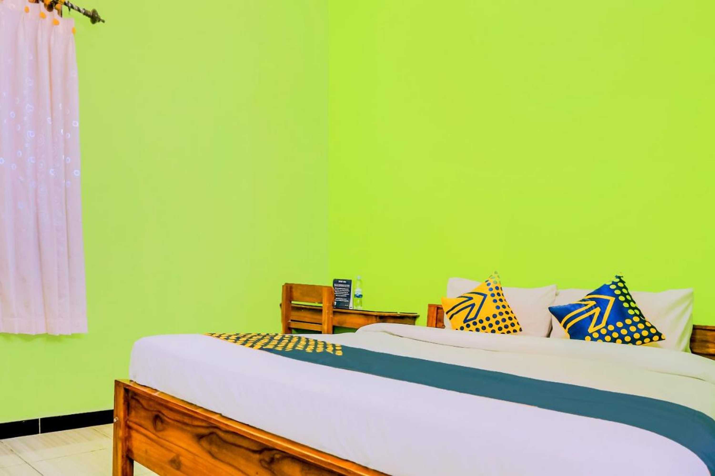 Gift card for Super Oyo 1759 Family Residence