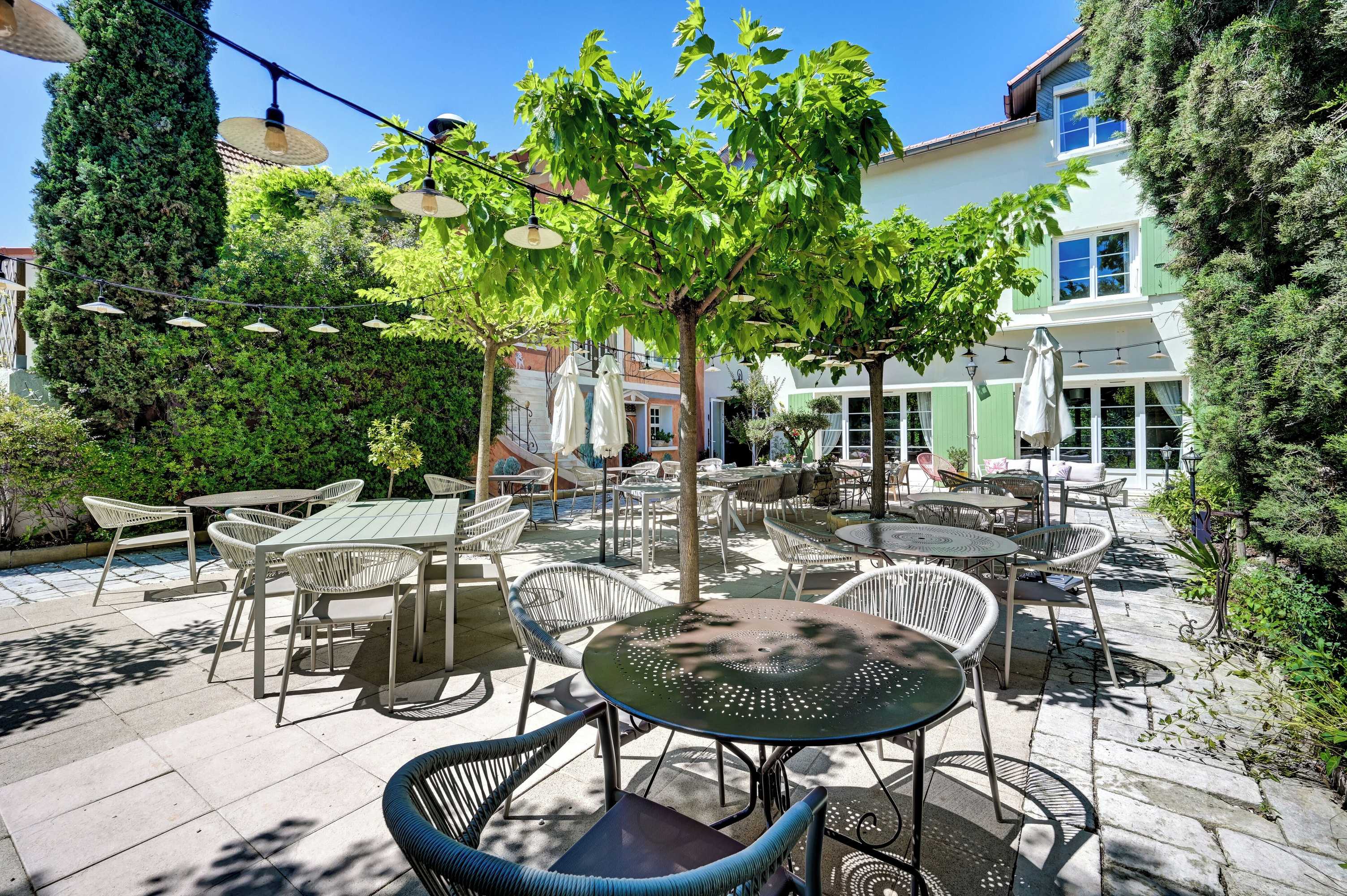 Gift card for Logis Hotel Le Blason de Provence Gift card for Logis Hotel Le Blason de Provence
