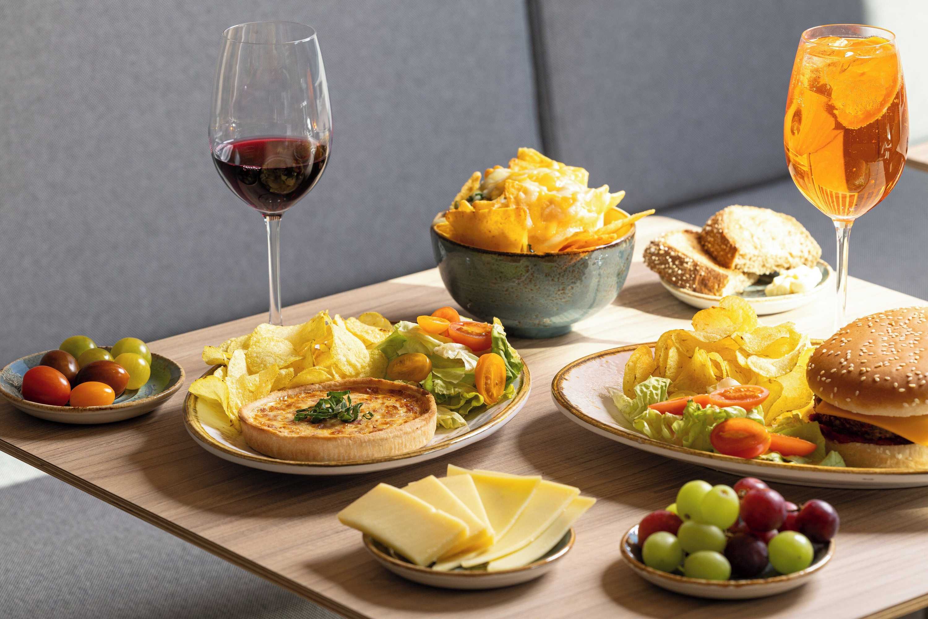 Gift card for Holiday Inn Express & Suites Sion by Ihg Gift card for Holiday Inn Express & Suites Sion by Ihg